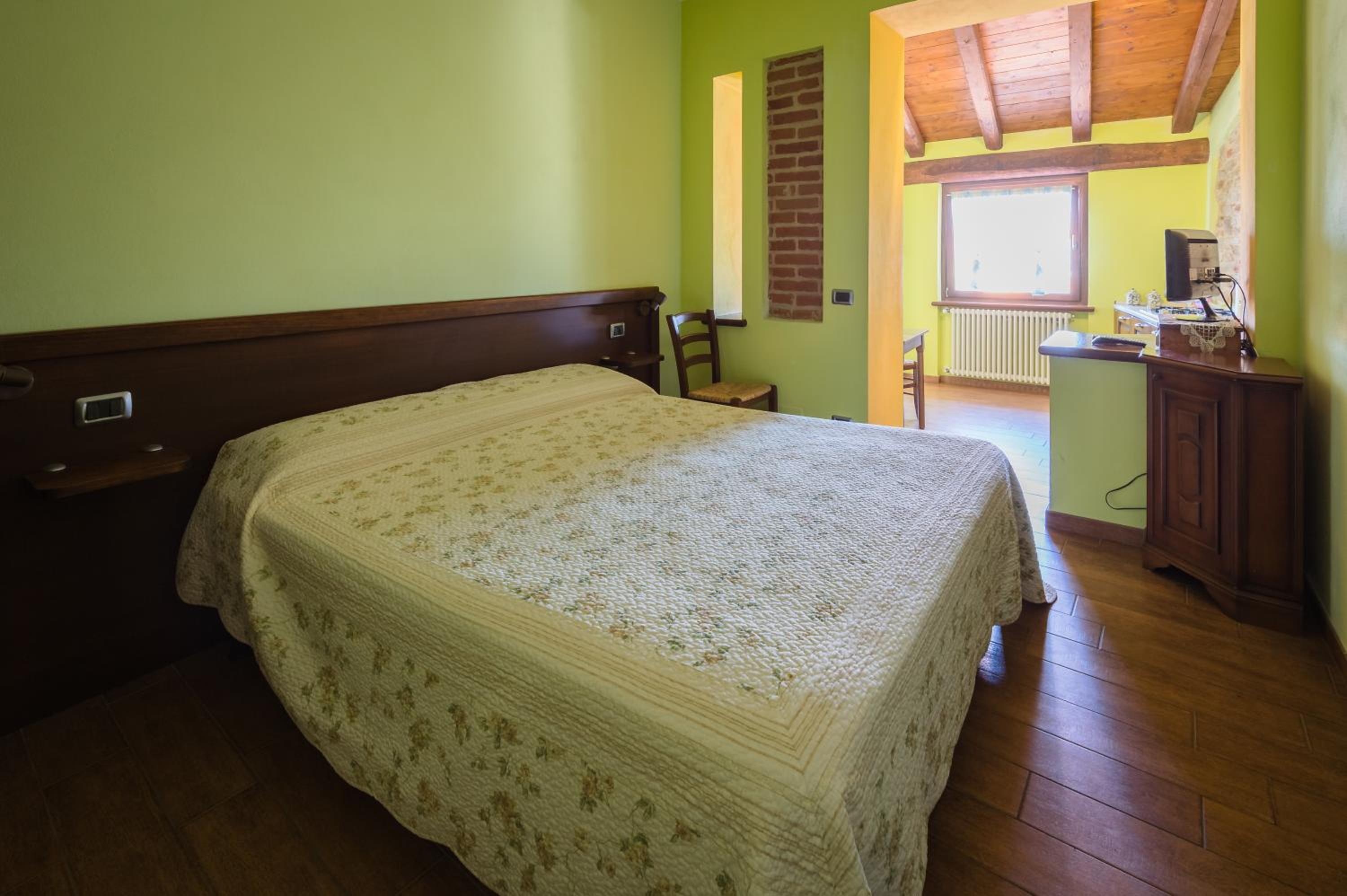 One-Bedroom Apartment (2 Adults + 1 Child) photo 3