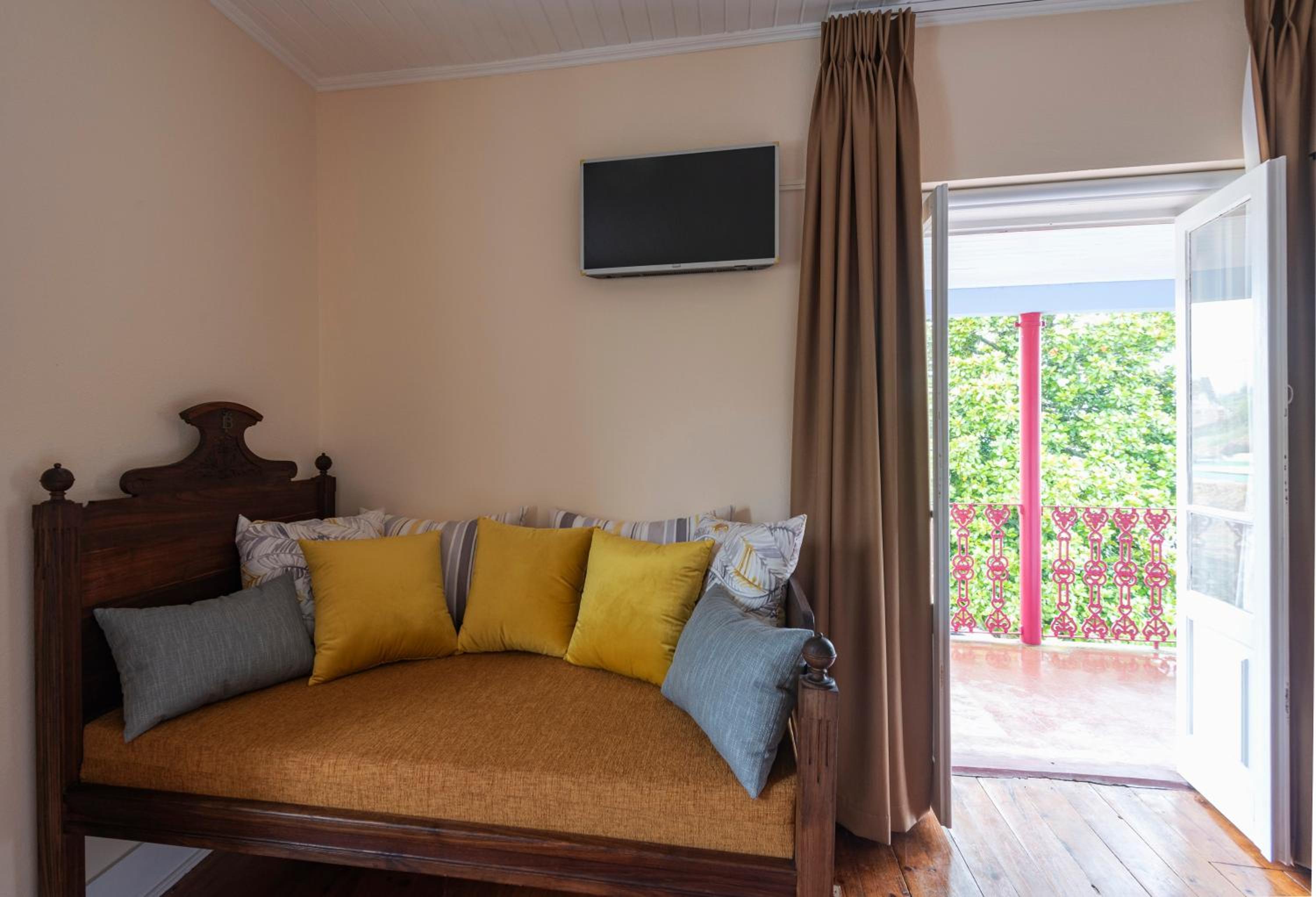 Double Room with Balcony photo 3