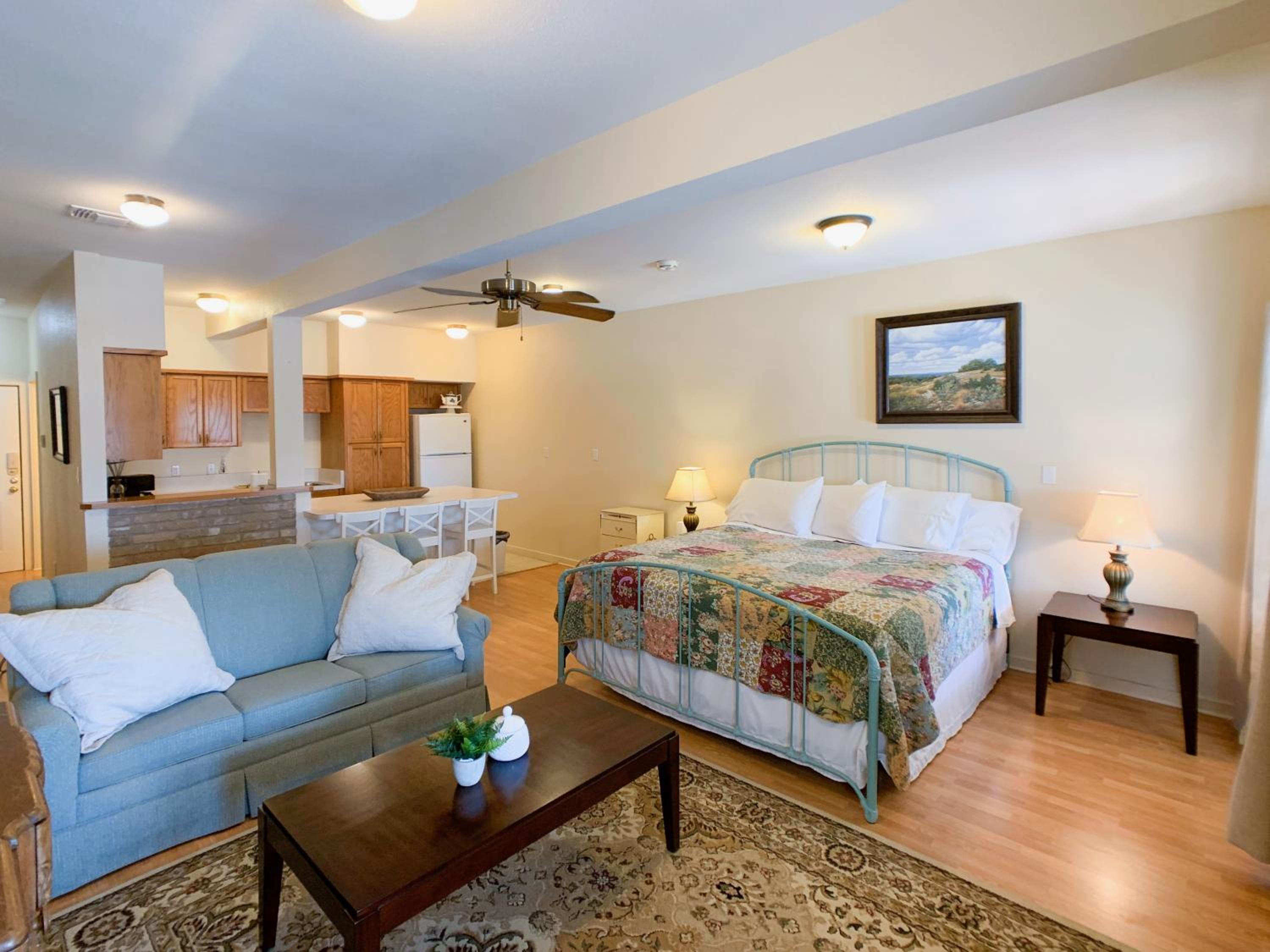 Studio Apartment