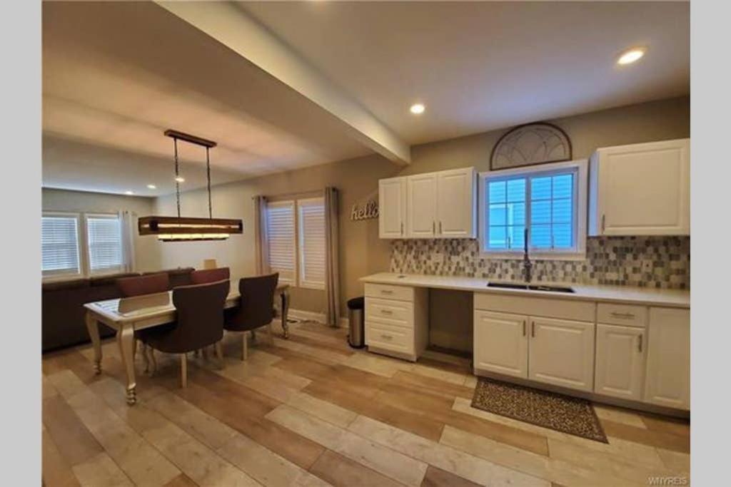 Two-Bedroom House - Photo 23