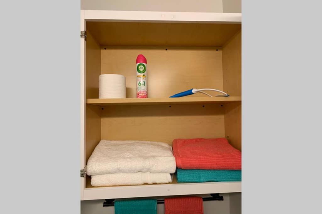 Two-Bedroom House - Photo 22