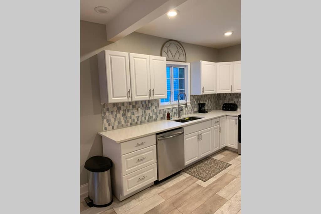 Two-Bedroom House - Photo 21