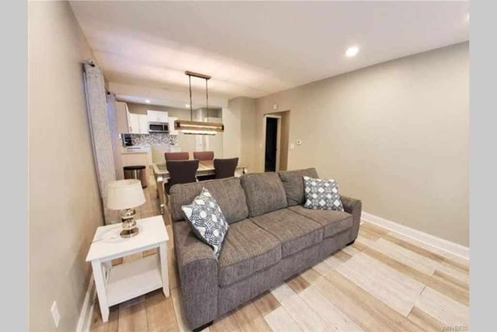 Two-Bedroom House - Photo 7