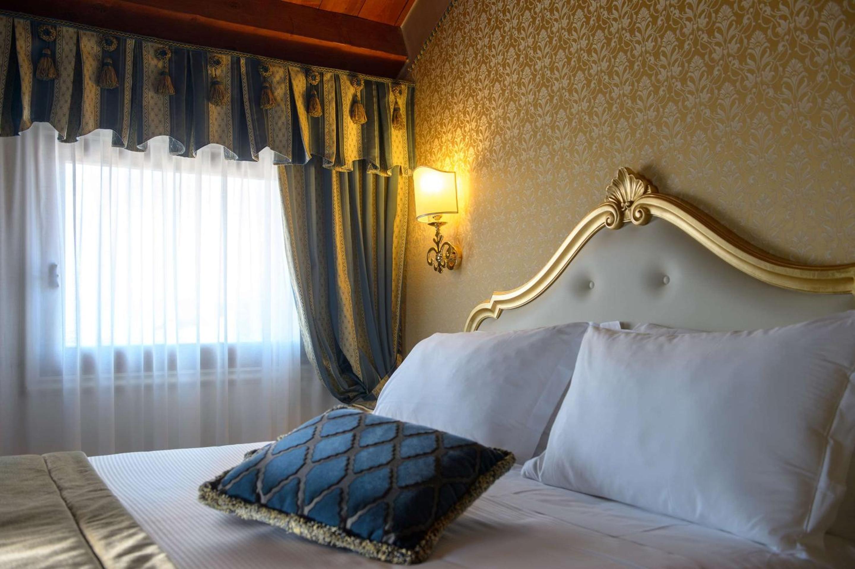 Double Room with Double Bed - Annex/Non-Smoking