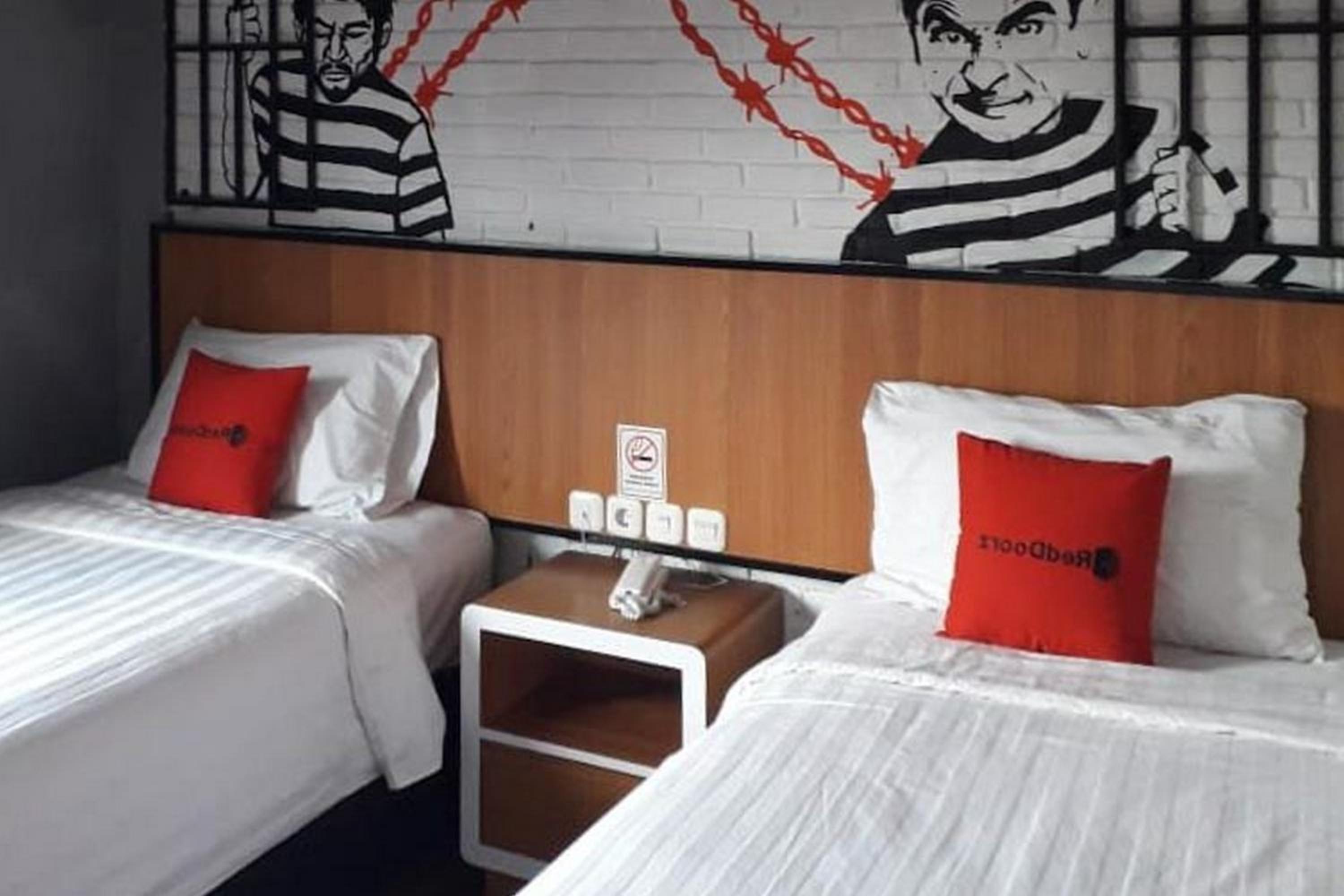 Deluxe Twin Room - Photo 3