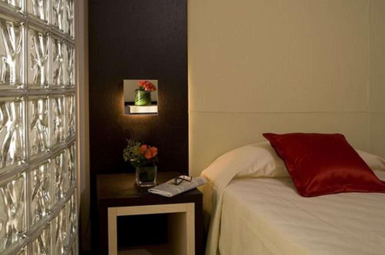 Junior King Suite - Photo 2