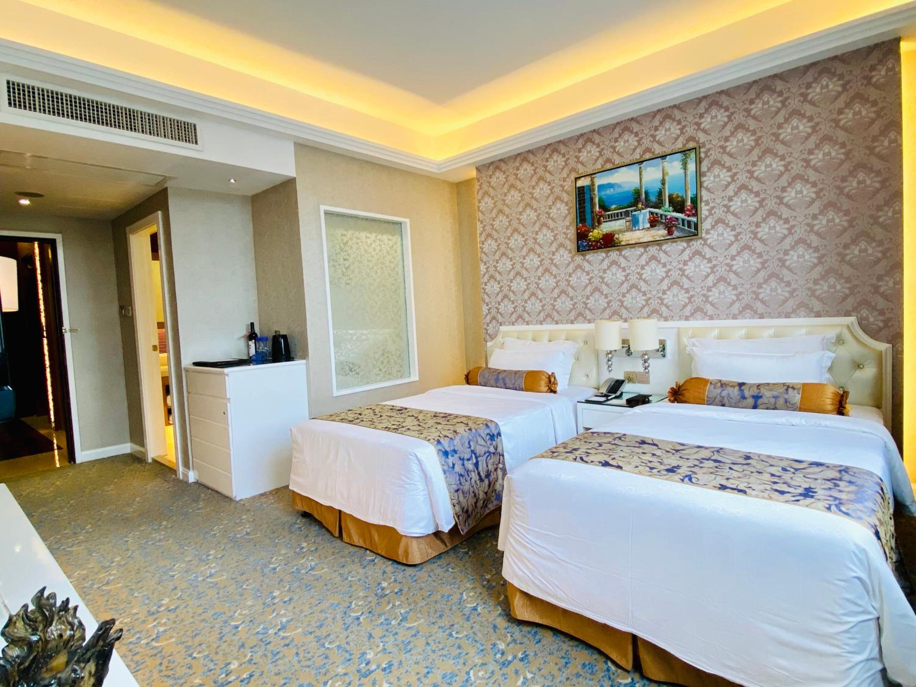 Deluxe Double or Twin Room - Photo 1