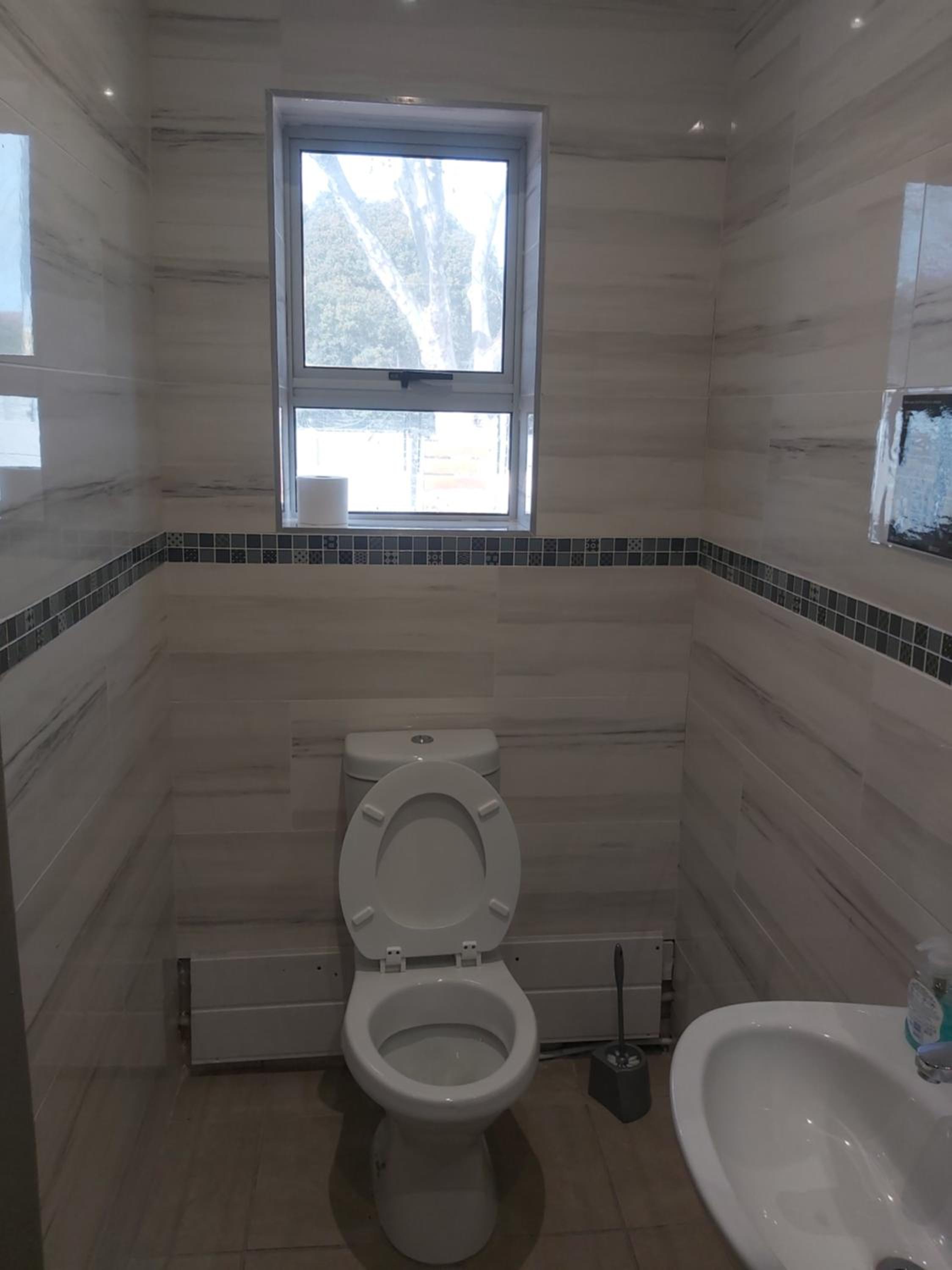 Double or Twin Room - Photo 5