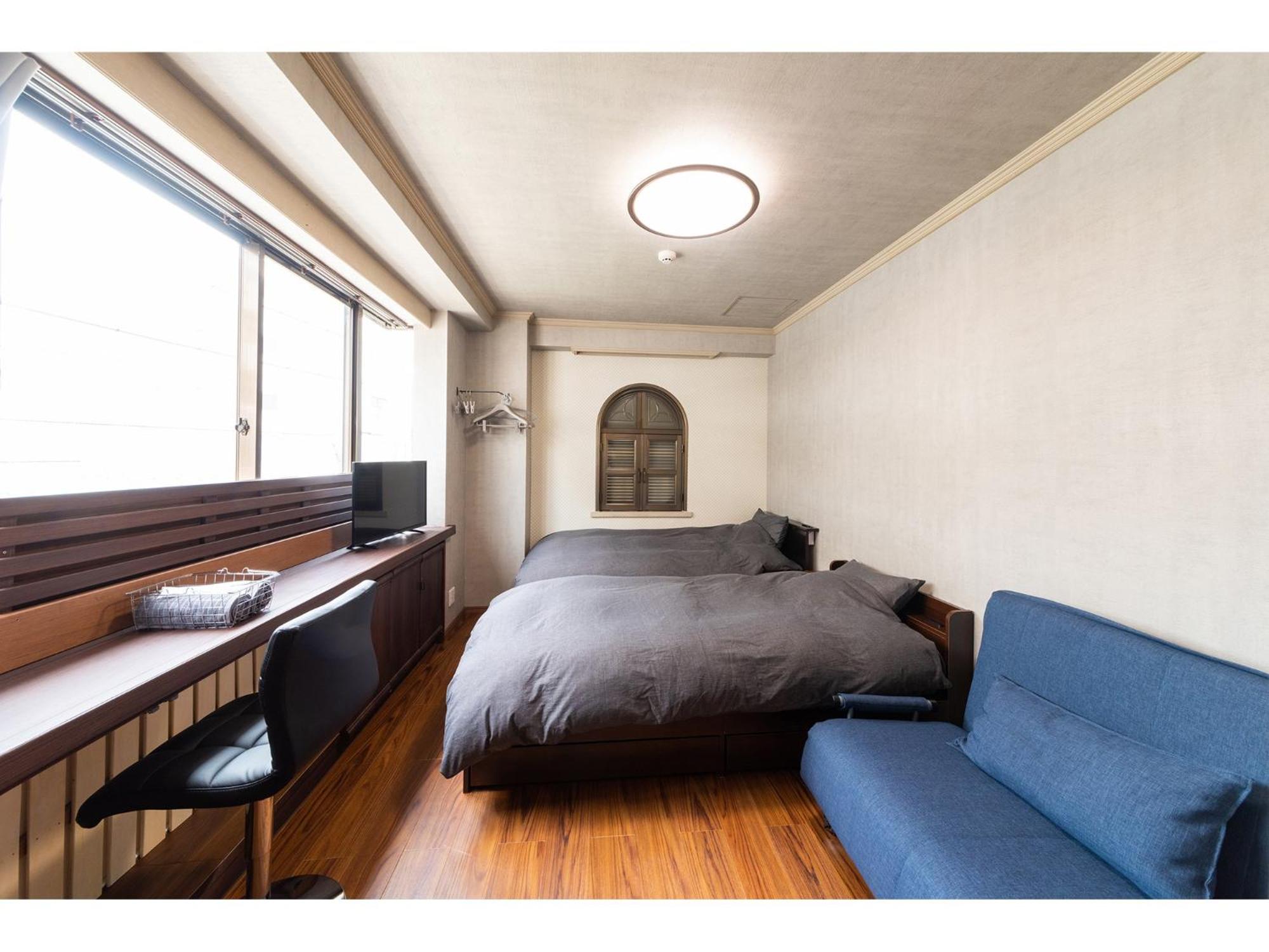 Triple Room with Shared Bathroom photo 2