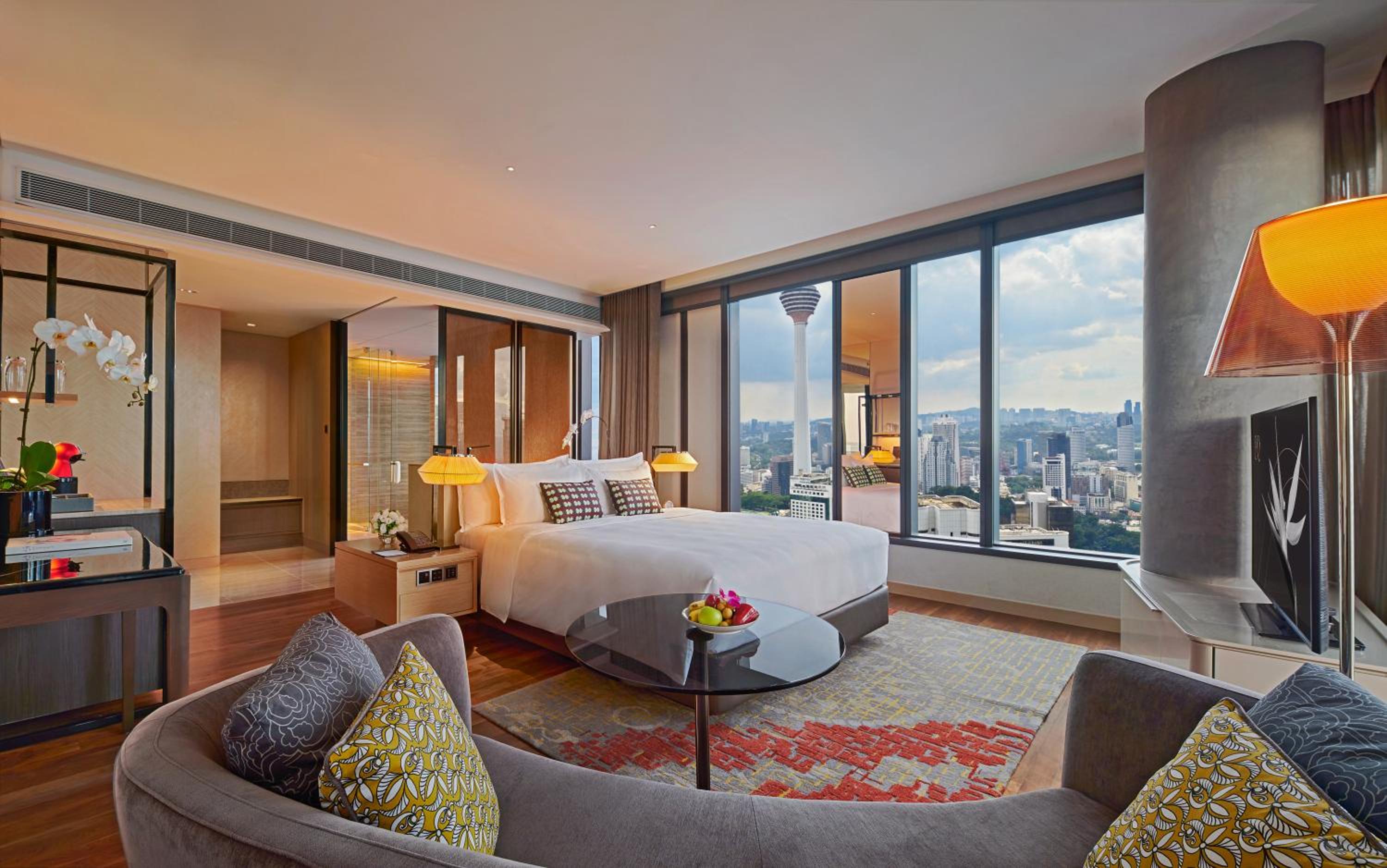 Premier King Room with One King Bed (Non Smoking), -1Th Floor