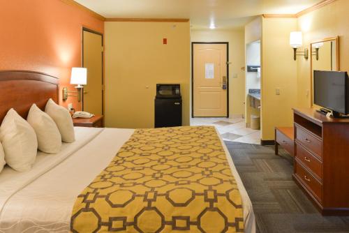 King Room - Mobility Access/Non-Smoking photo 1