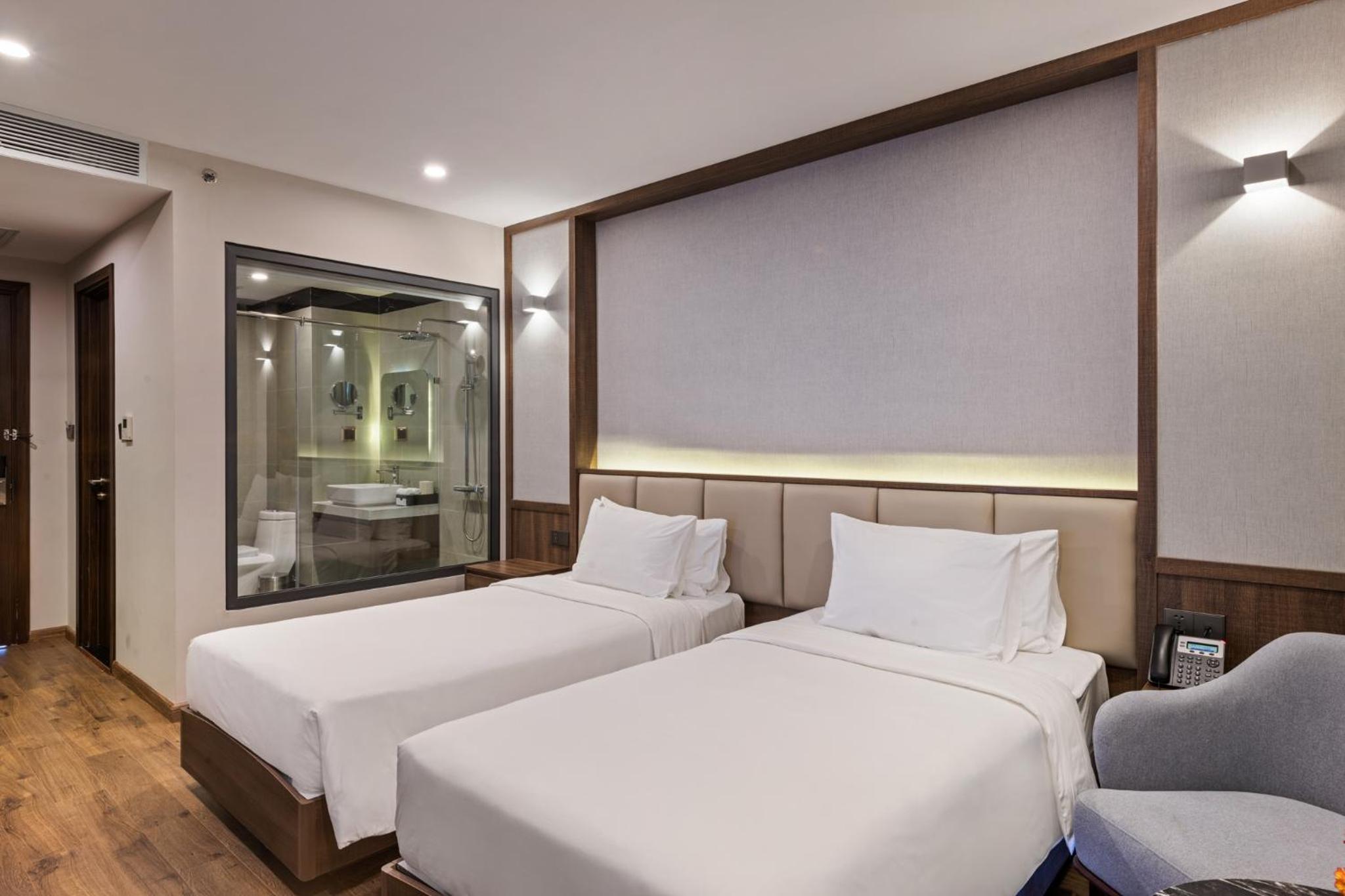 Deluxe Twin Ocean Partial View - Photo 1