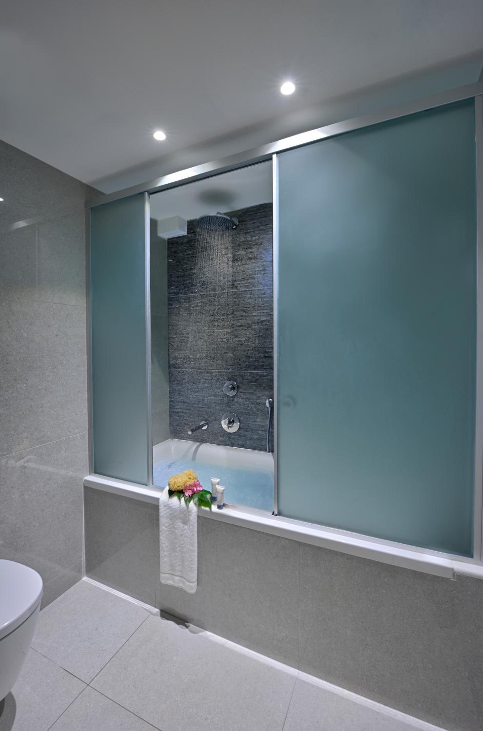 Superior Suite - Photo 4