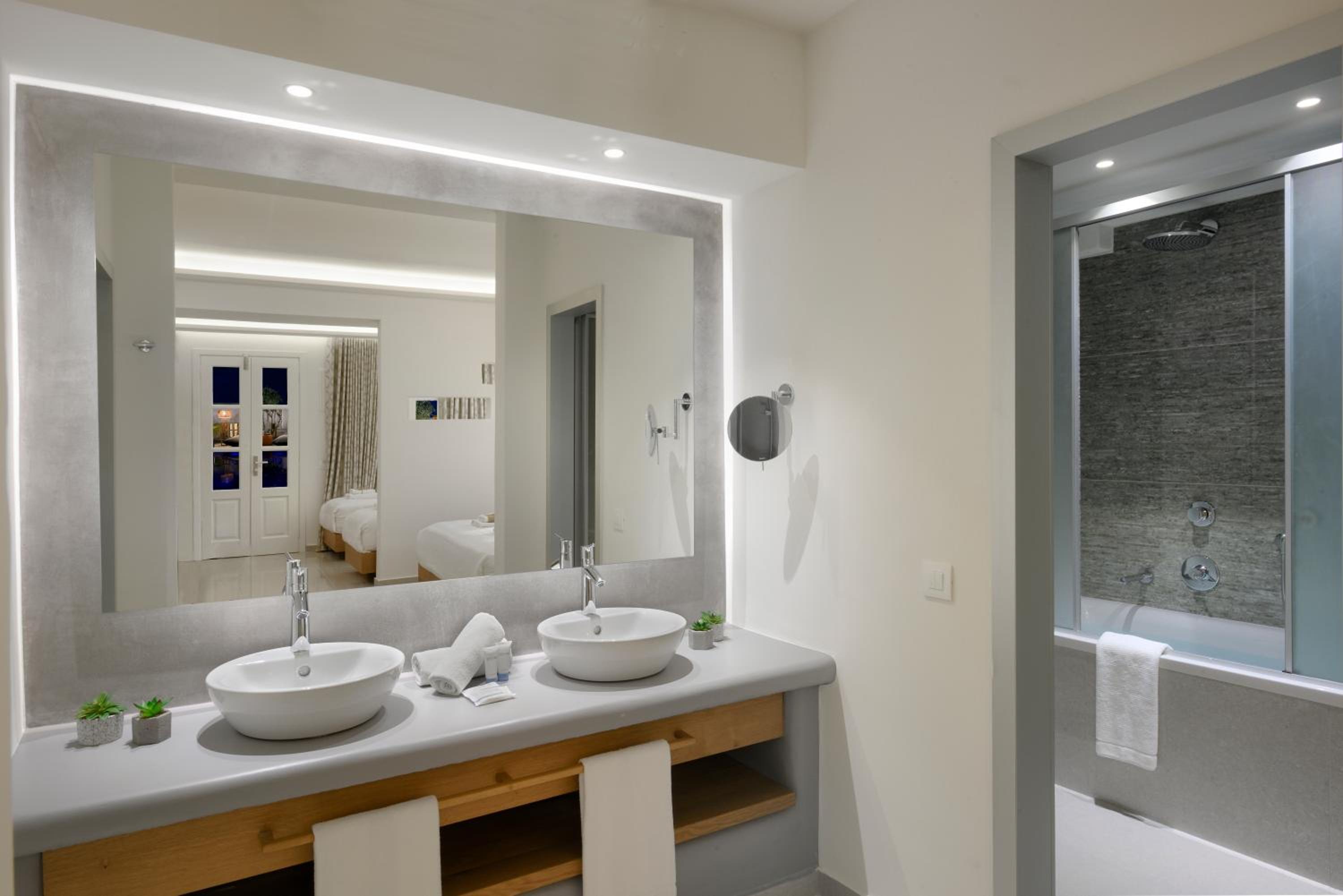 Superior Triple Room - Photo 4