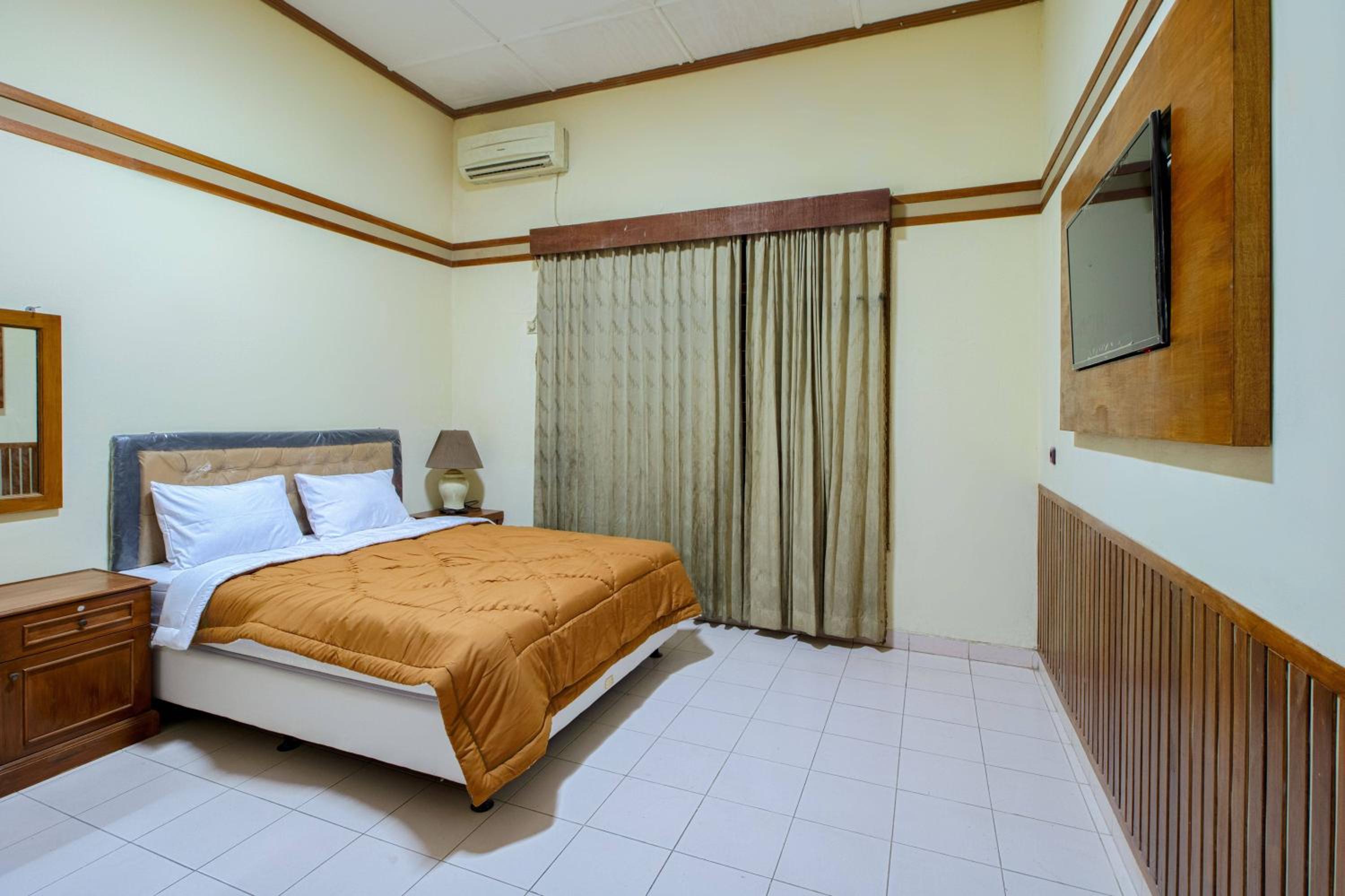 Deluxe Room - Photo 3
