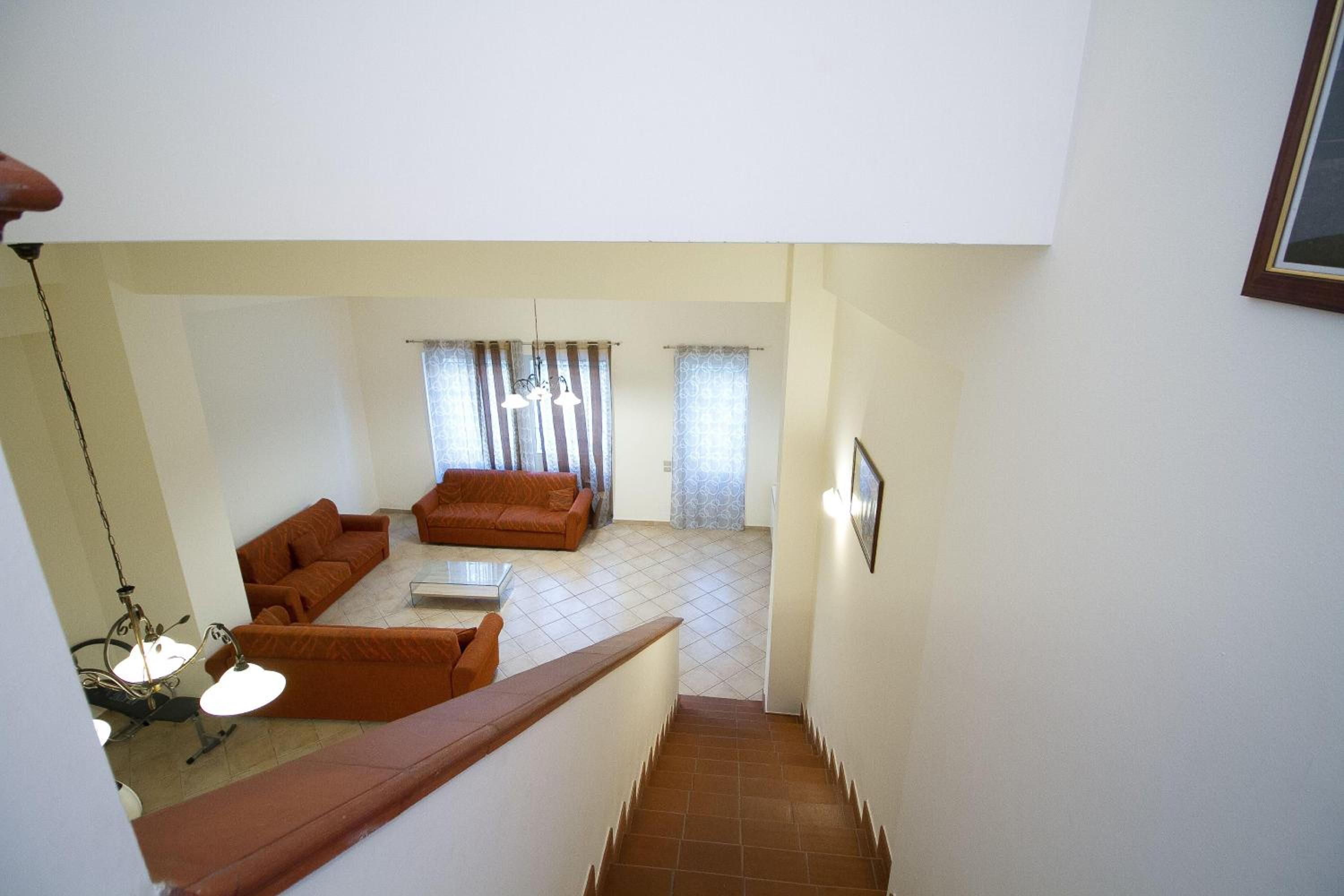 Villa photo 3