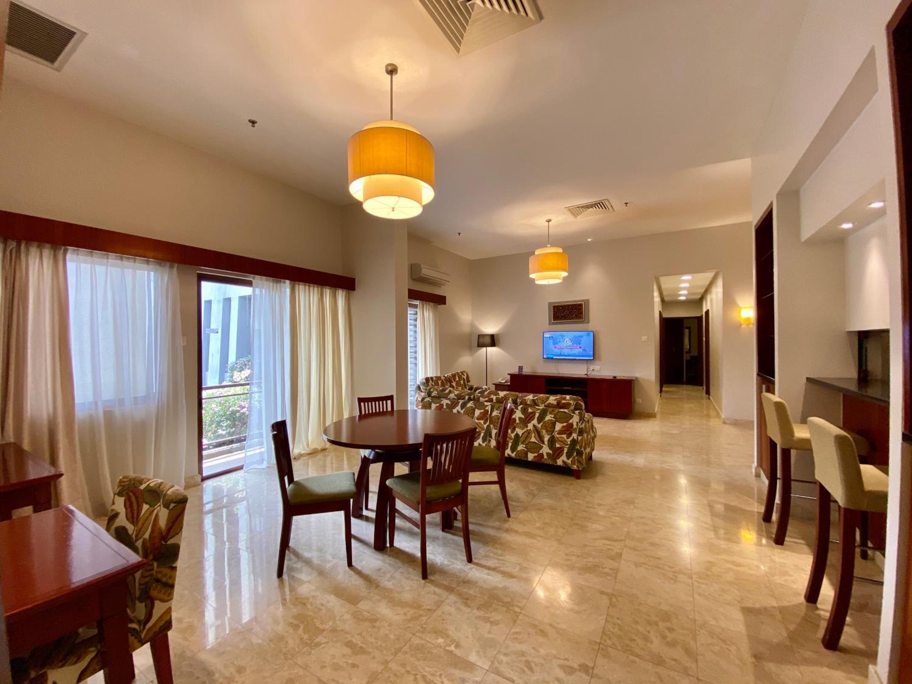 Four-Bedroom Suite photo 2