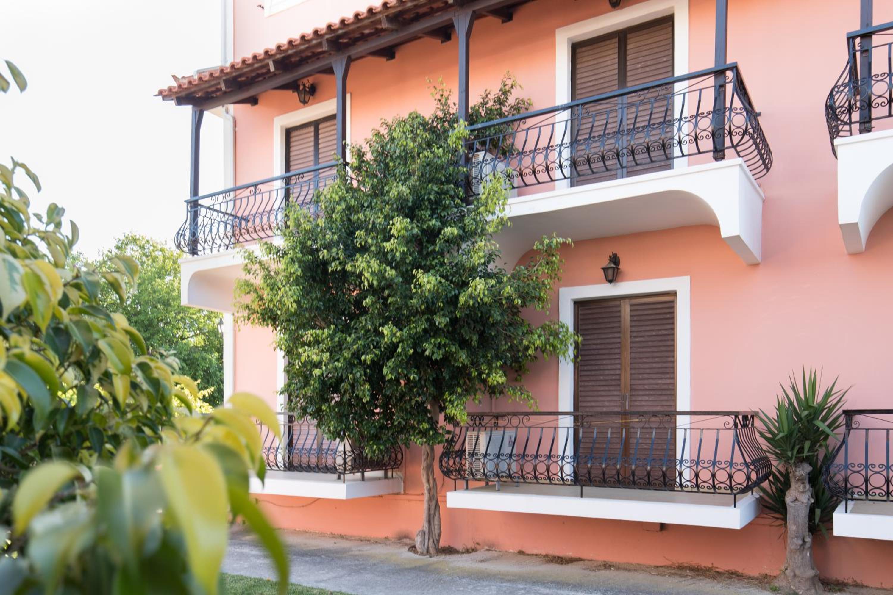 Double Room with Balcony (3 Adults)