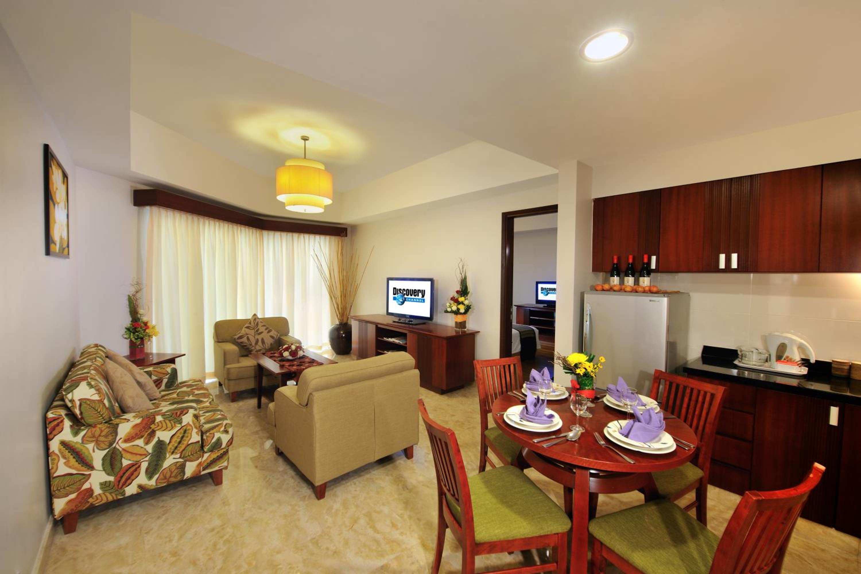 Two-Bedroom Suite photo 2