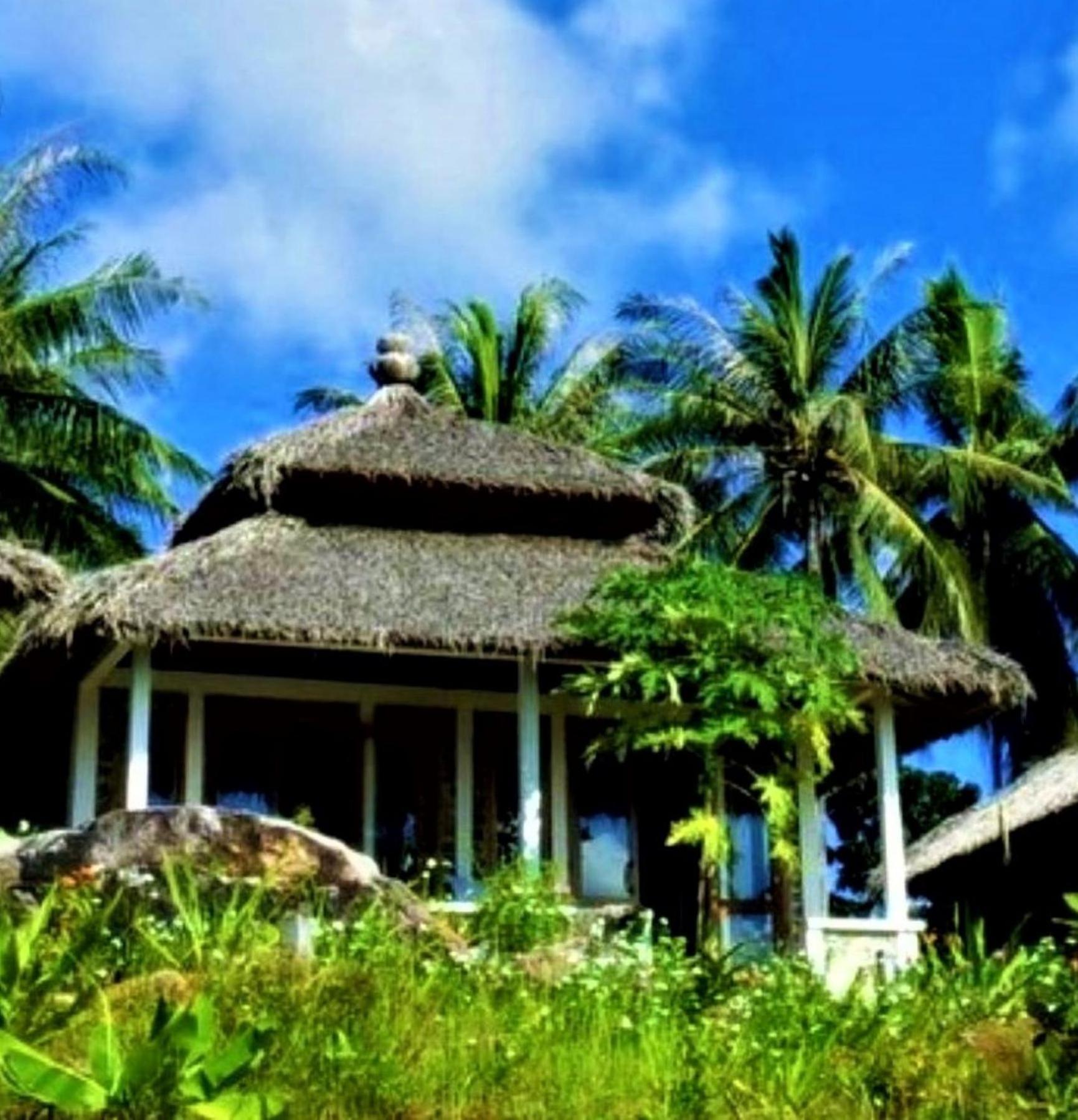 Deluxe Bungalow with Sea View photo 3