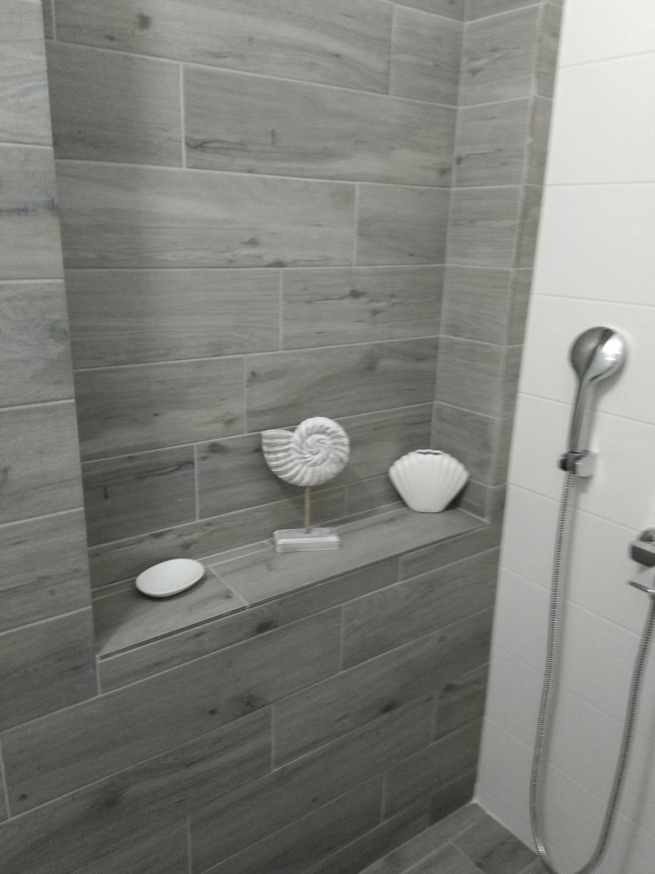 One-Bedroom Apartment - Photo 19