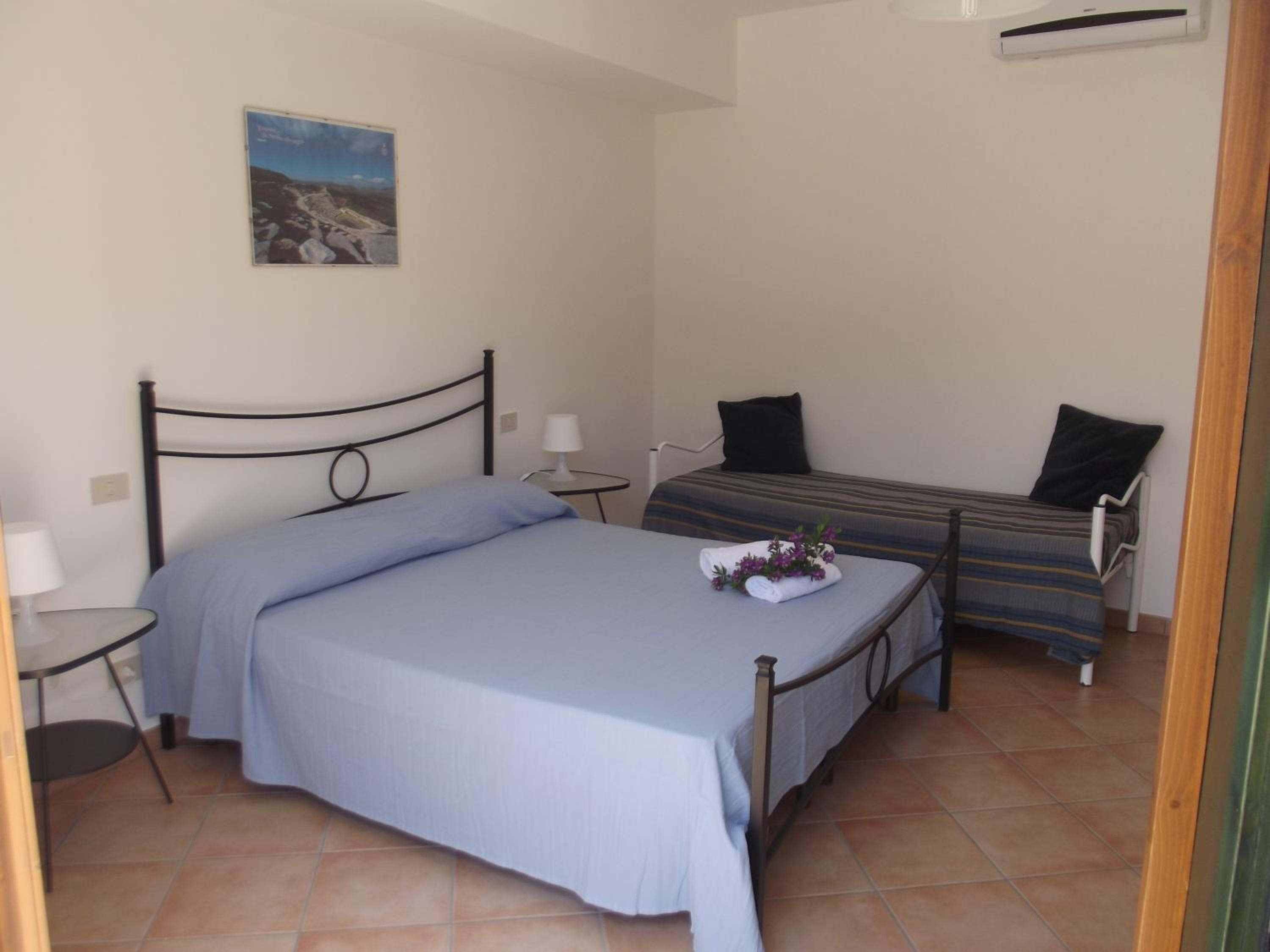 One-Bedroom Apartment (4 Adults) - Annex