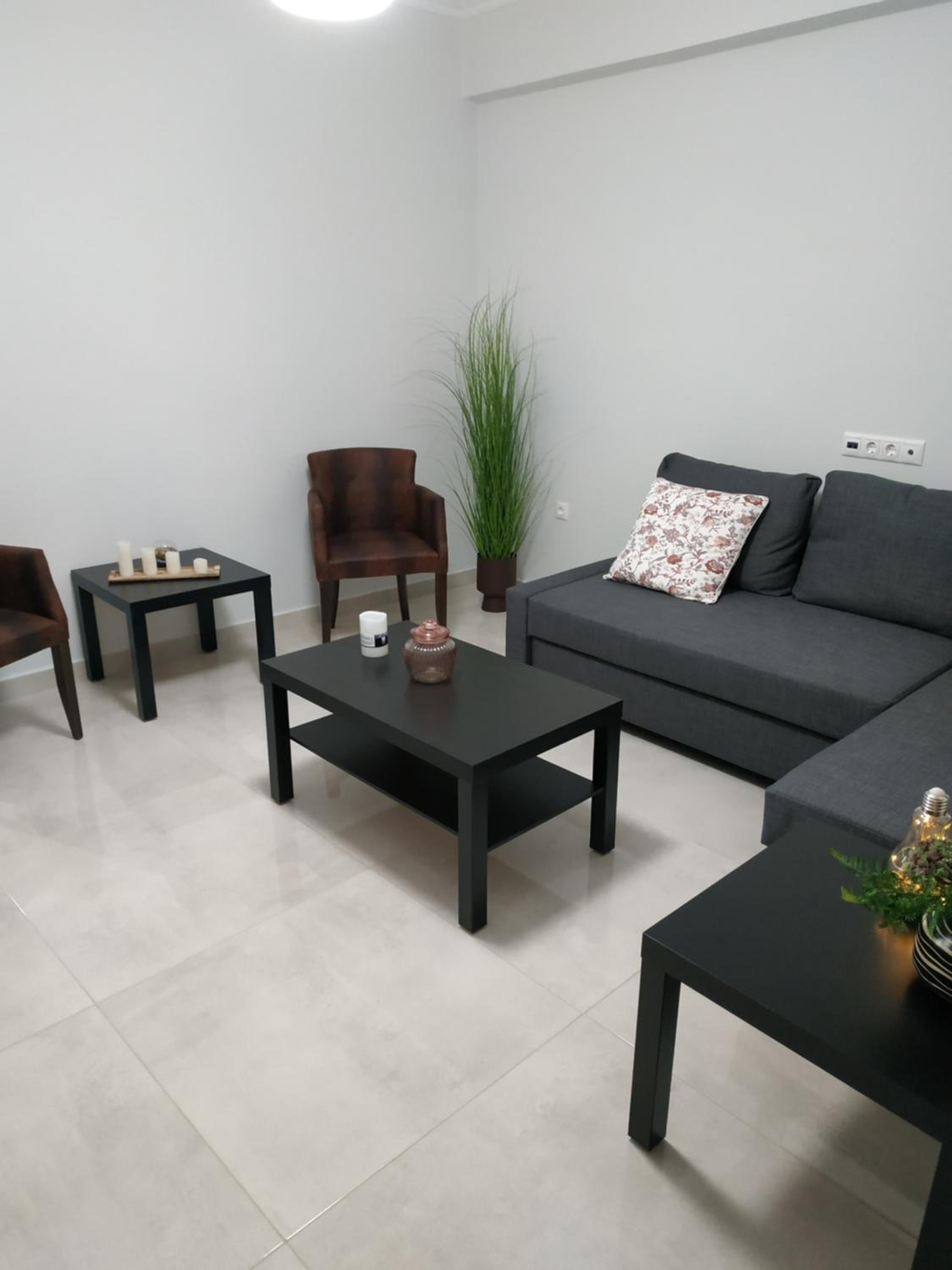 One-Bedroom Apartment - Photo 27
