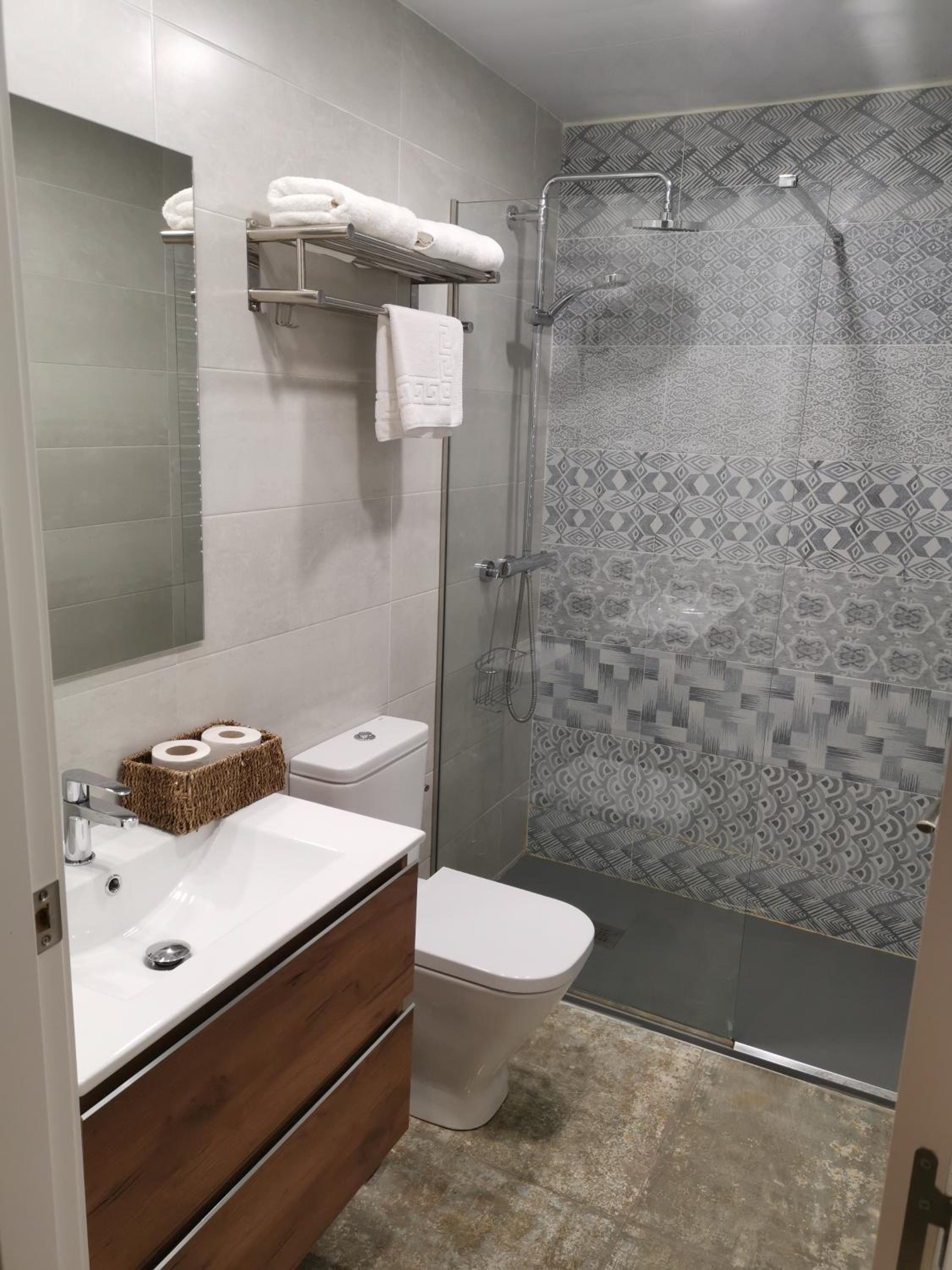 Superior Double Room - Photo 12