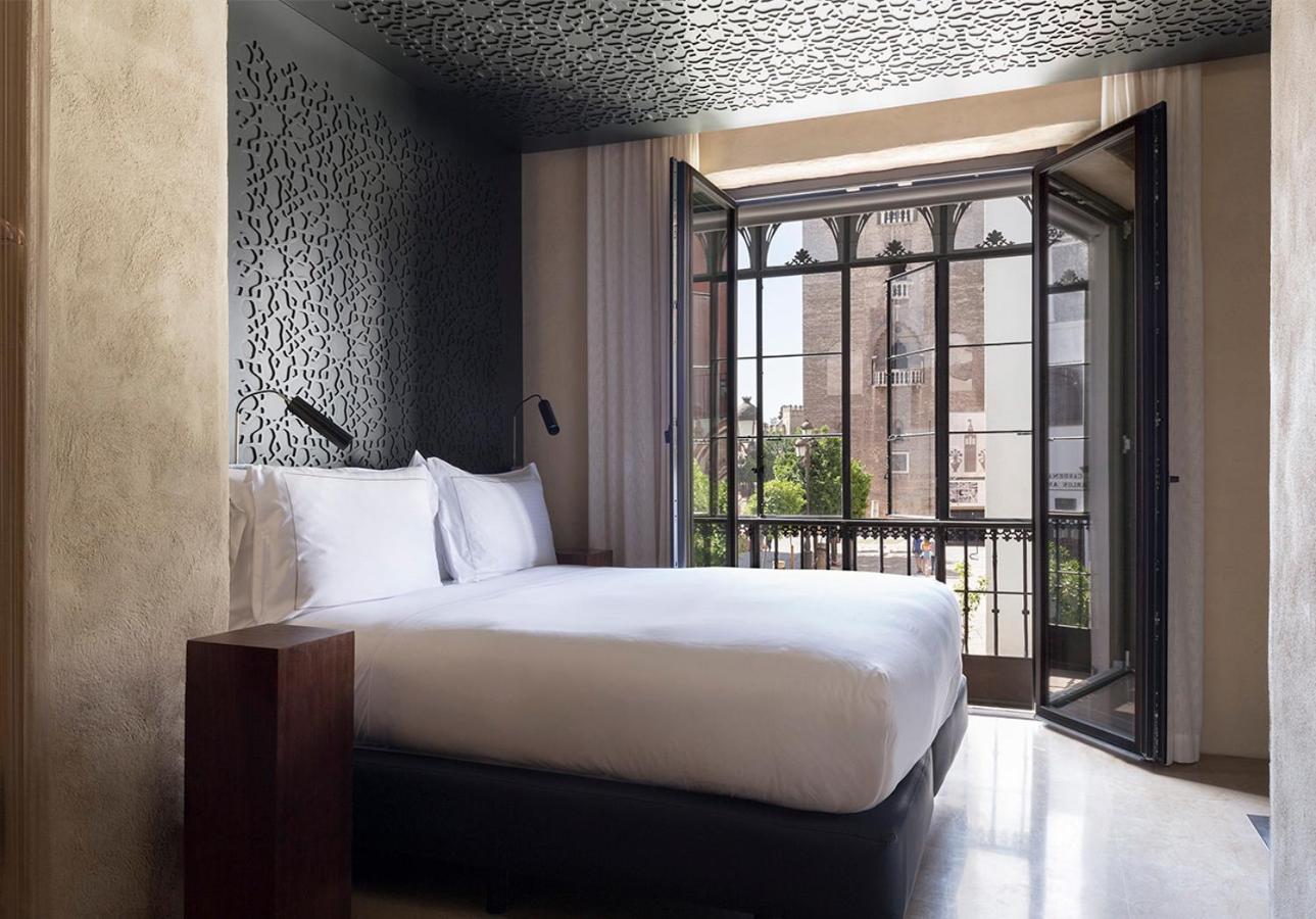 Deluxe Double Room with Views - Photo 1