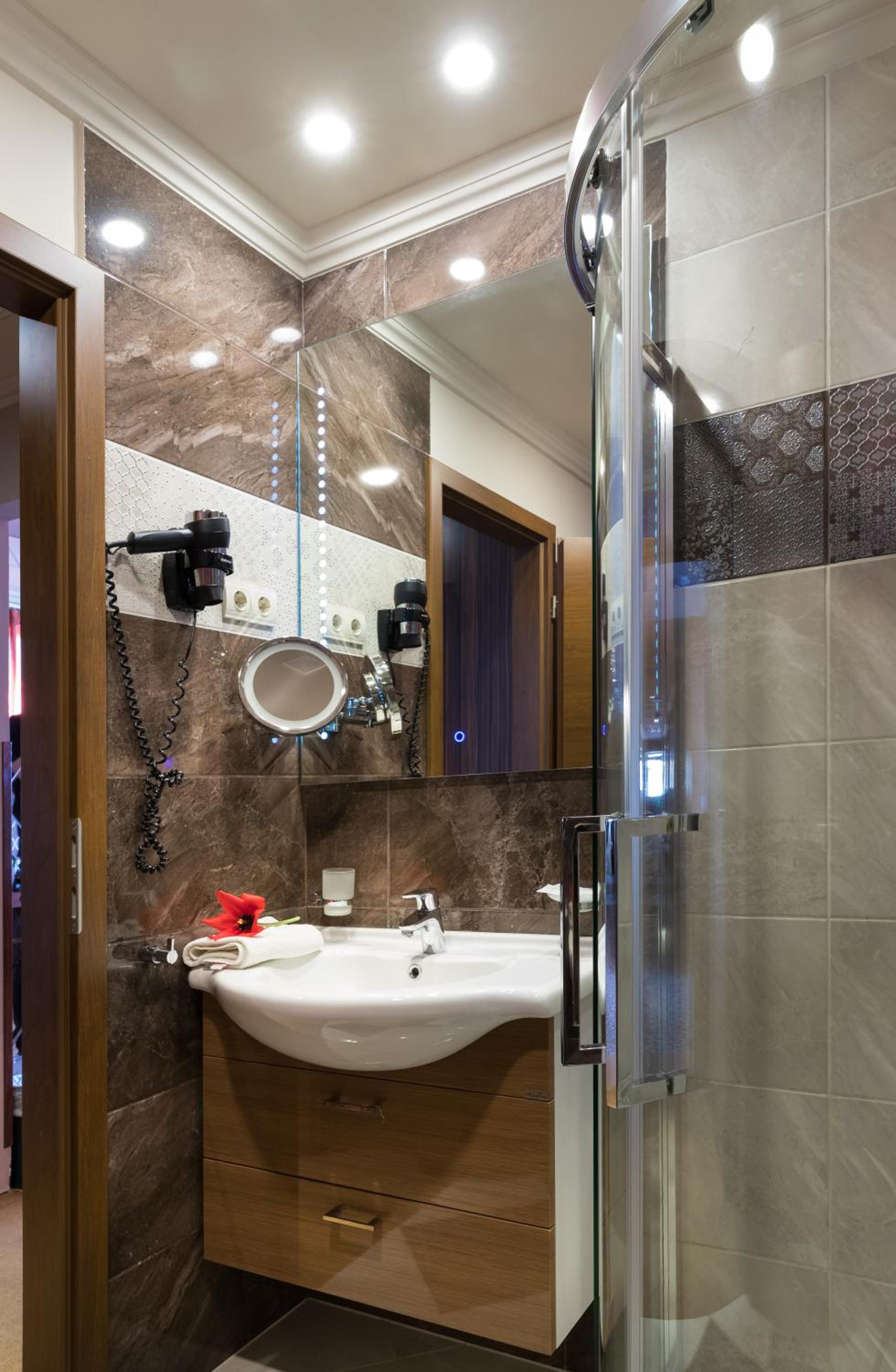 Double Room - Photo 4