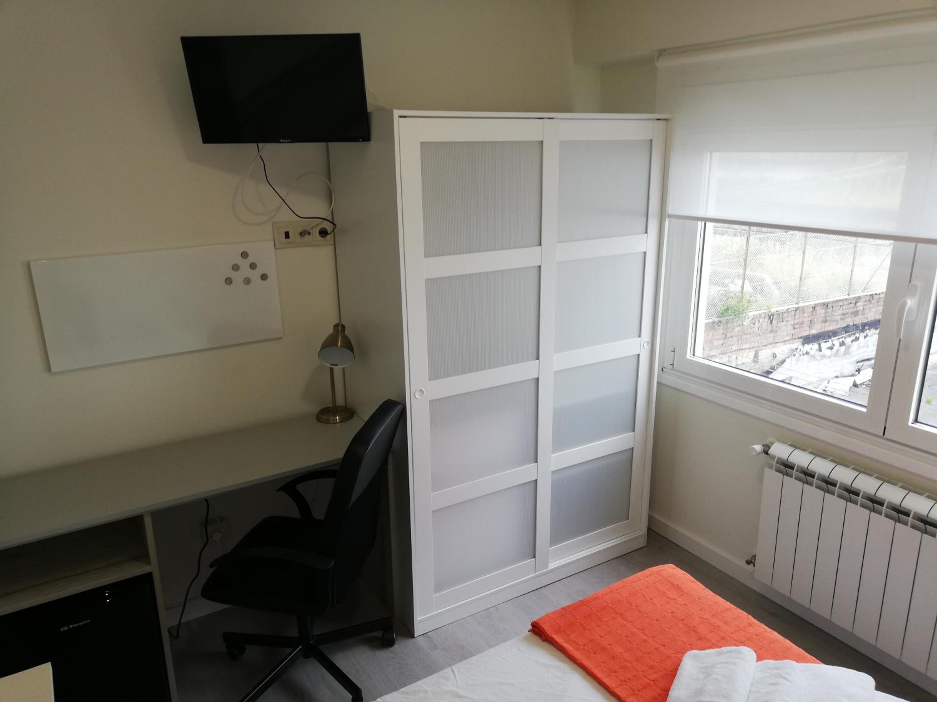 Economy Double Room - Photo 4