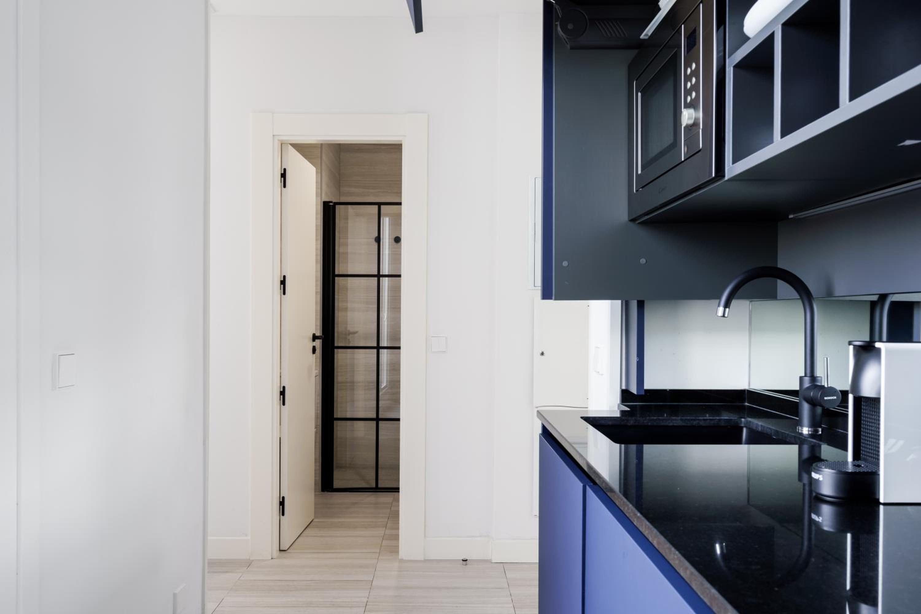 Studio with Terrace - Photo 11
