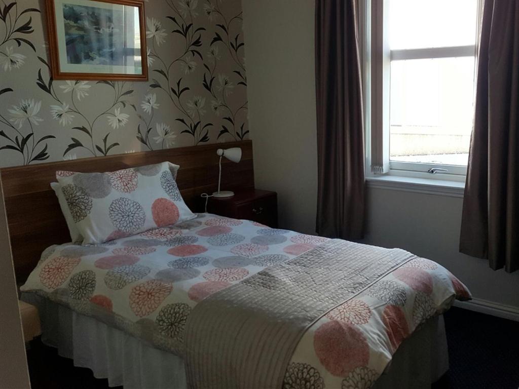 Single Room photo 1