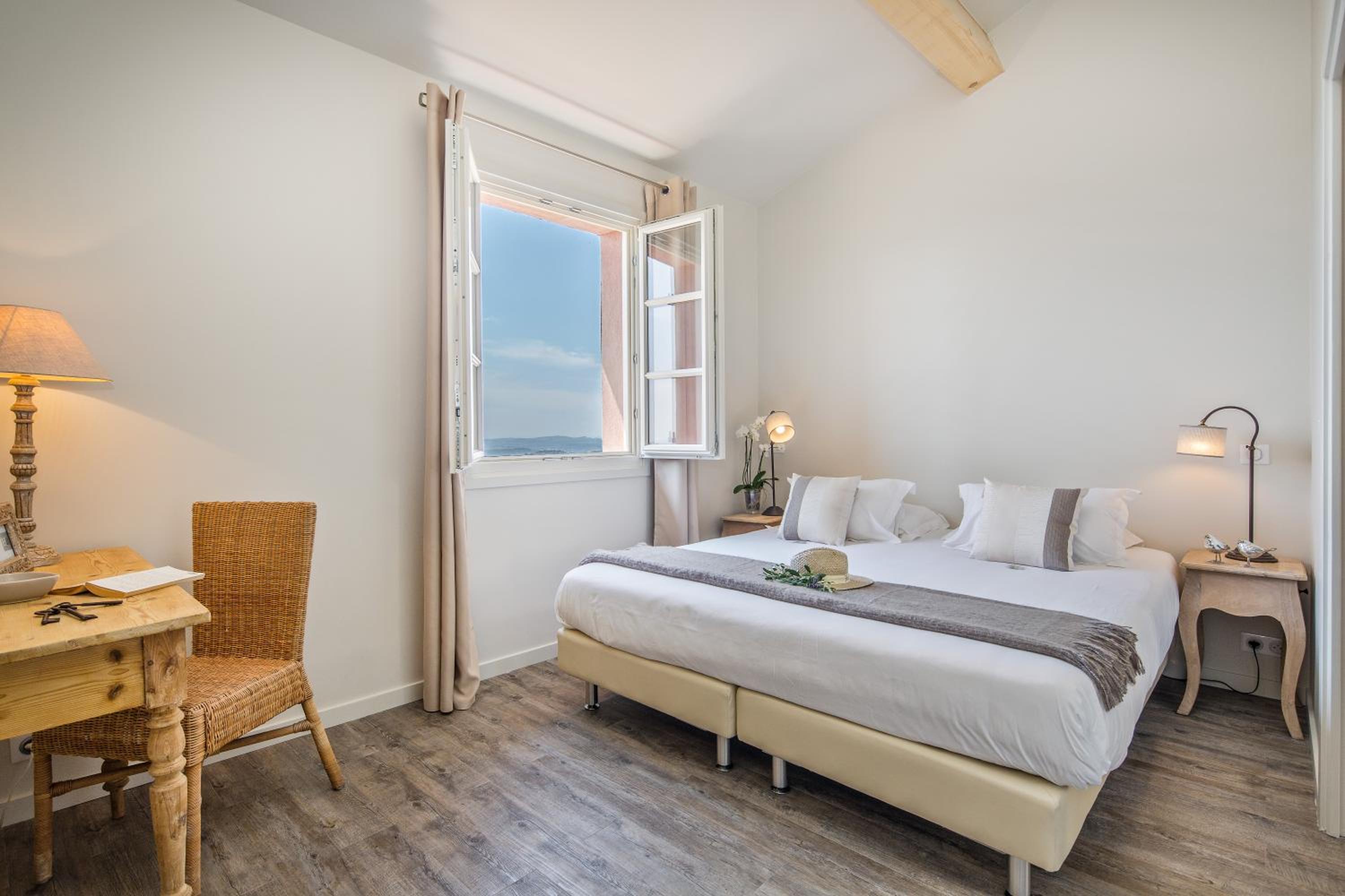 Superior Double Room photo 1