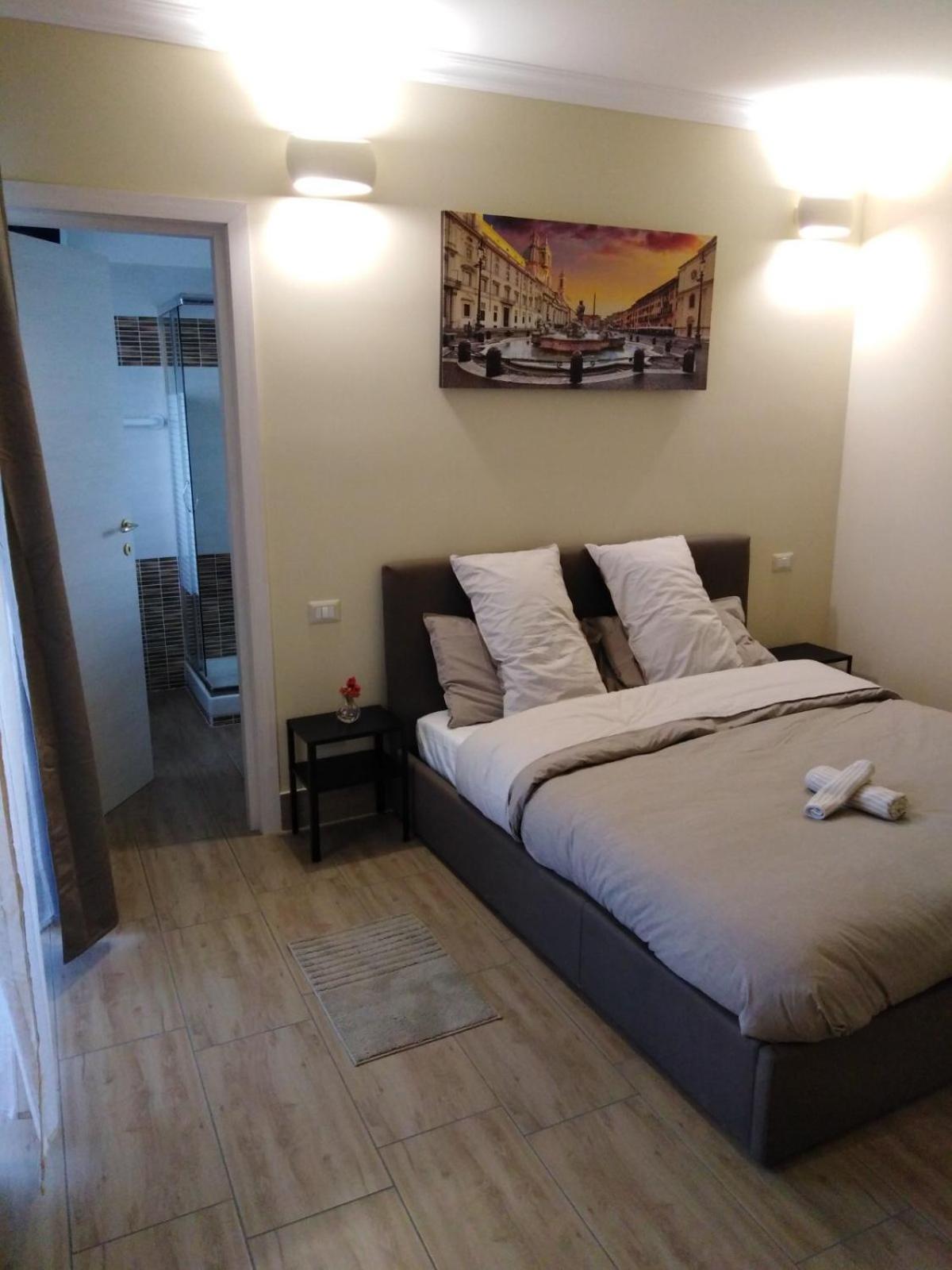 Double Room with Private Bathroom photo 1