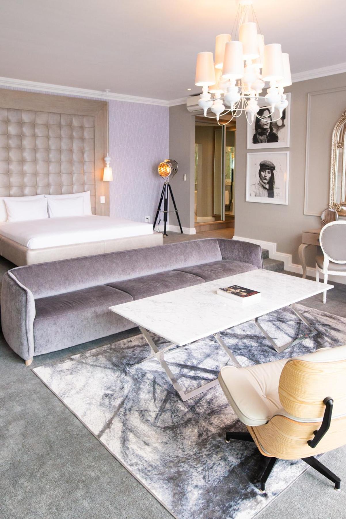 Deluxe Suite with Sea View