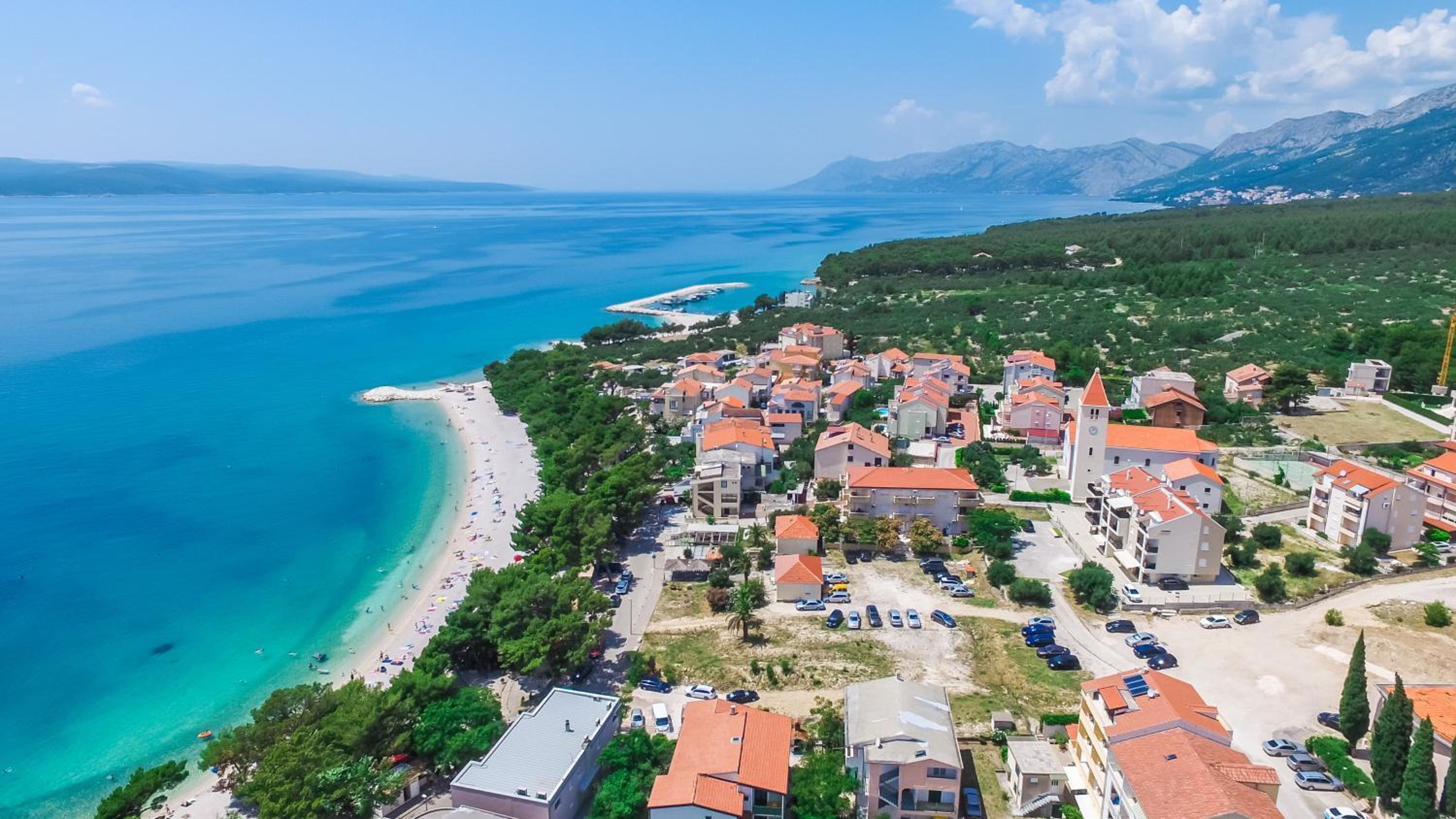 One Bedroom Apartment with Sea View