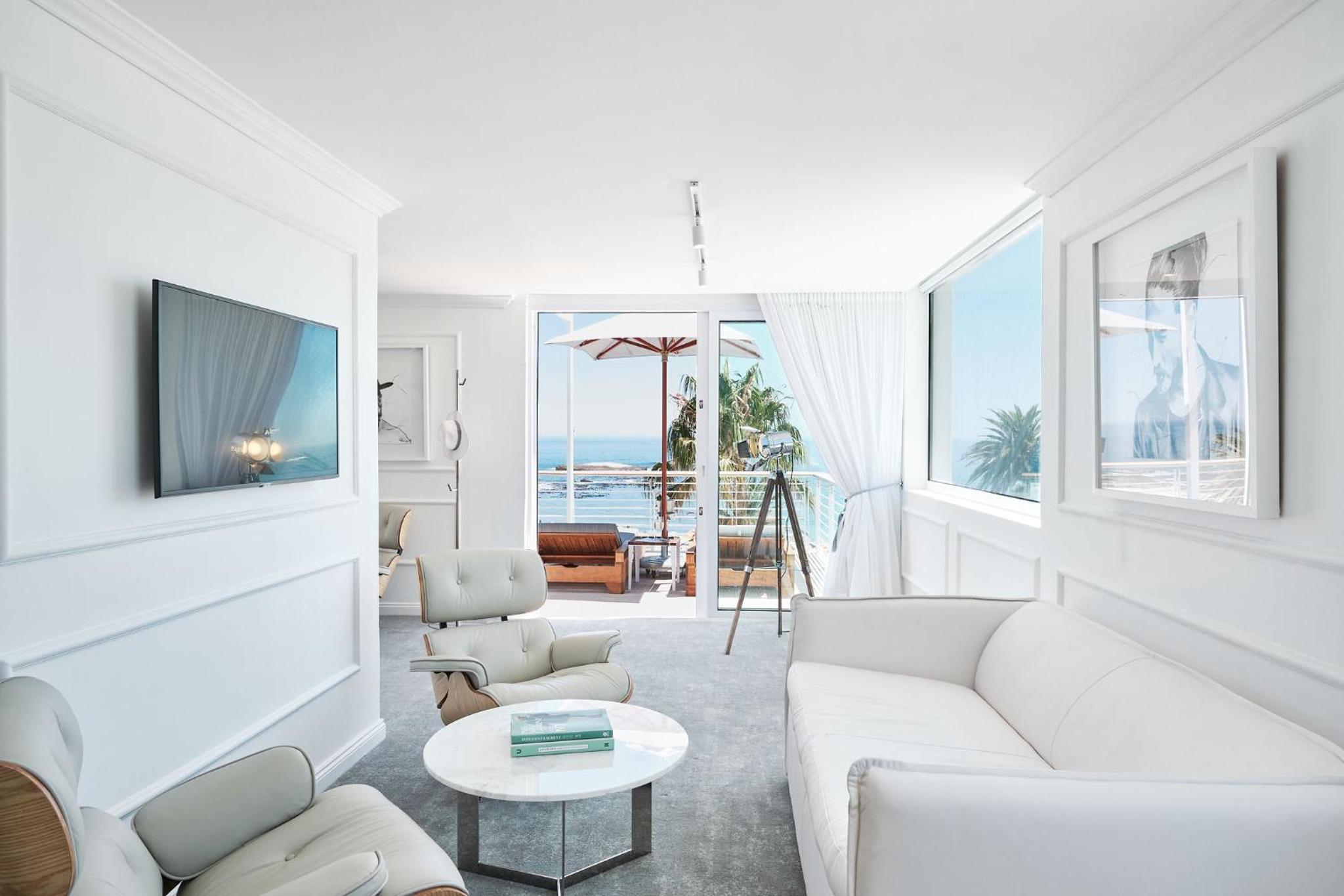 Junior Sea Facing Suite thumbnail 6