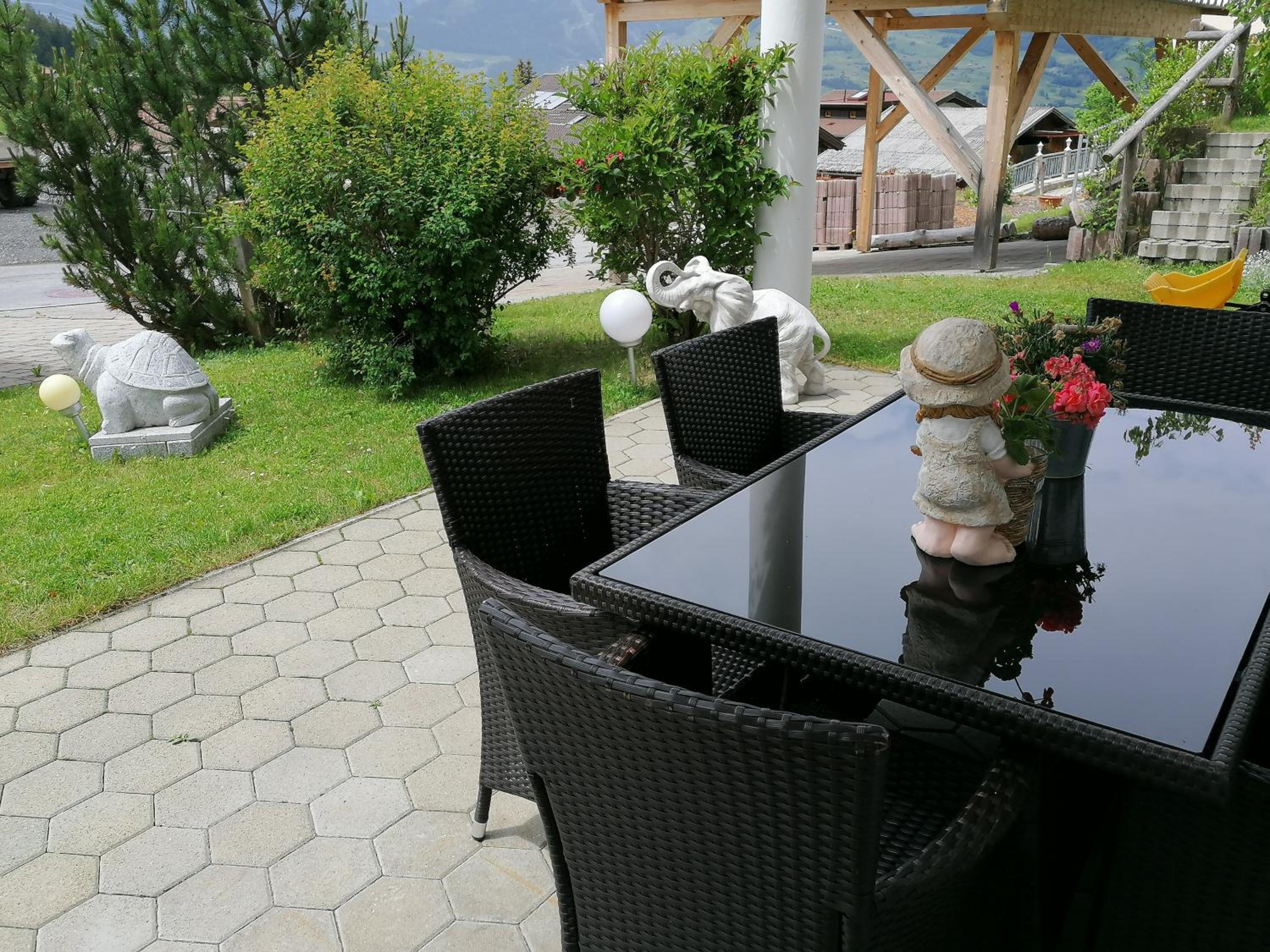 Three-Bedroom Apartment with Terrace photo 2