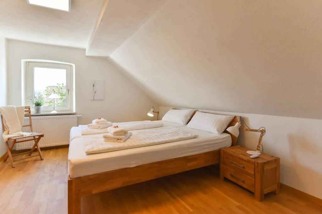 One-Bedroom Apartment photo 3