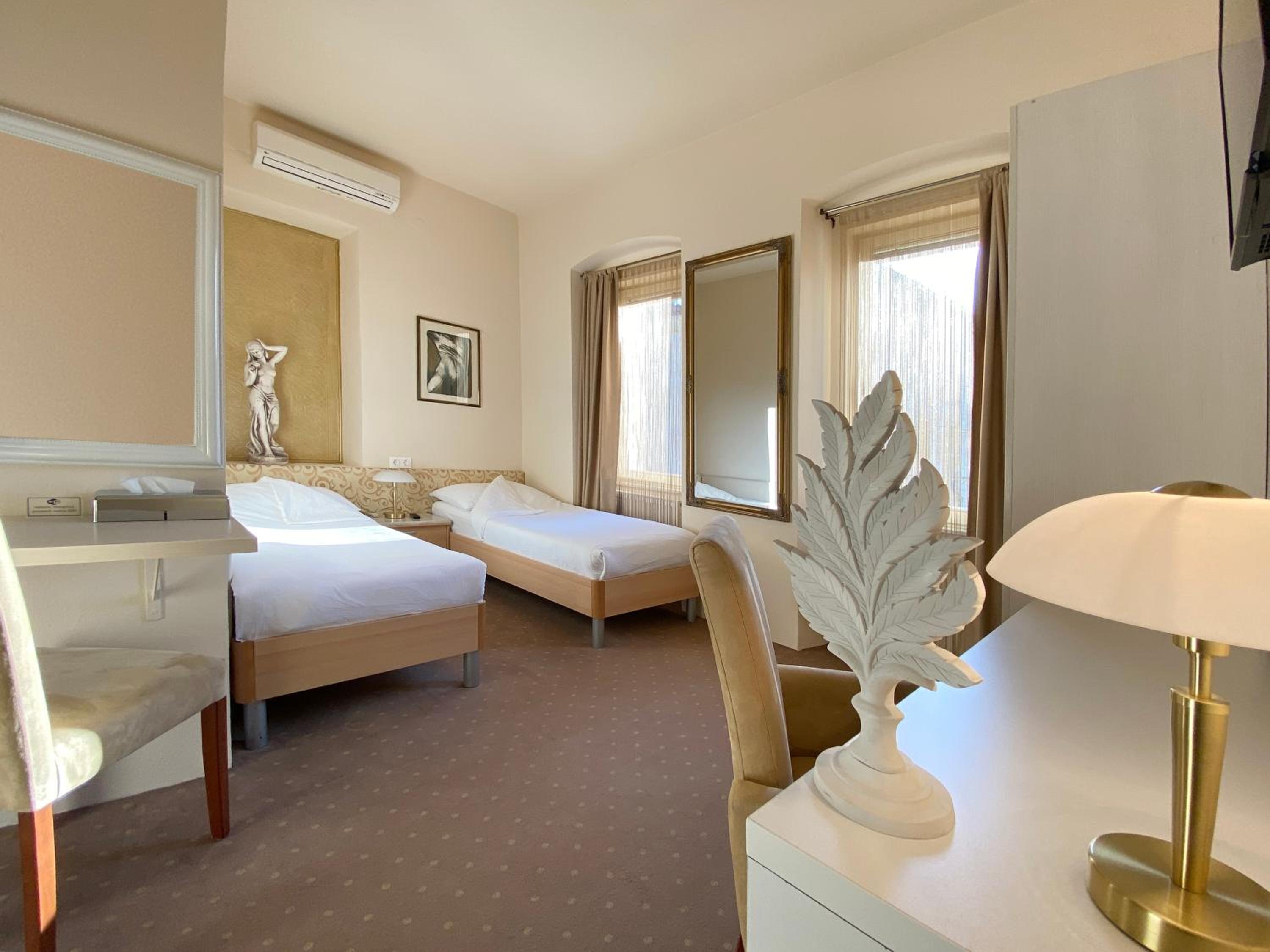 Comfort Twin Room photo 1