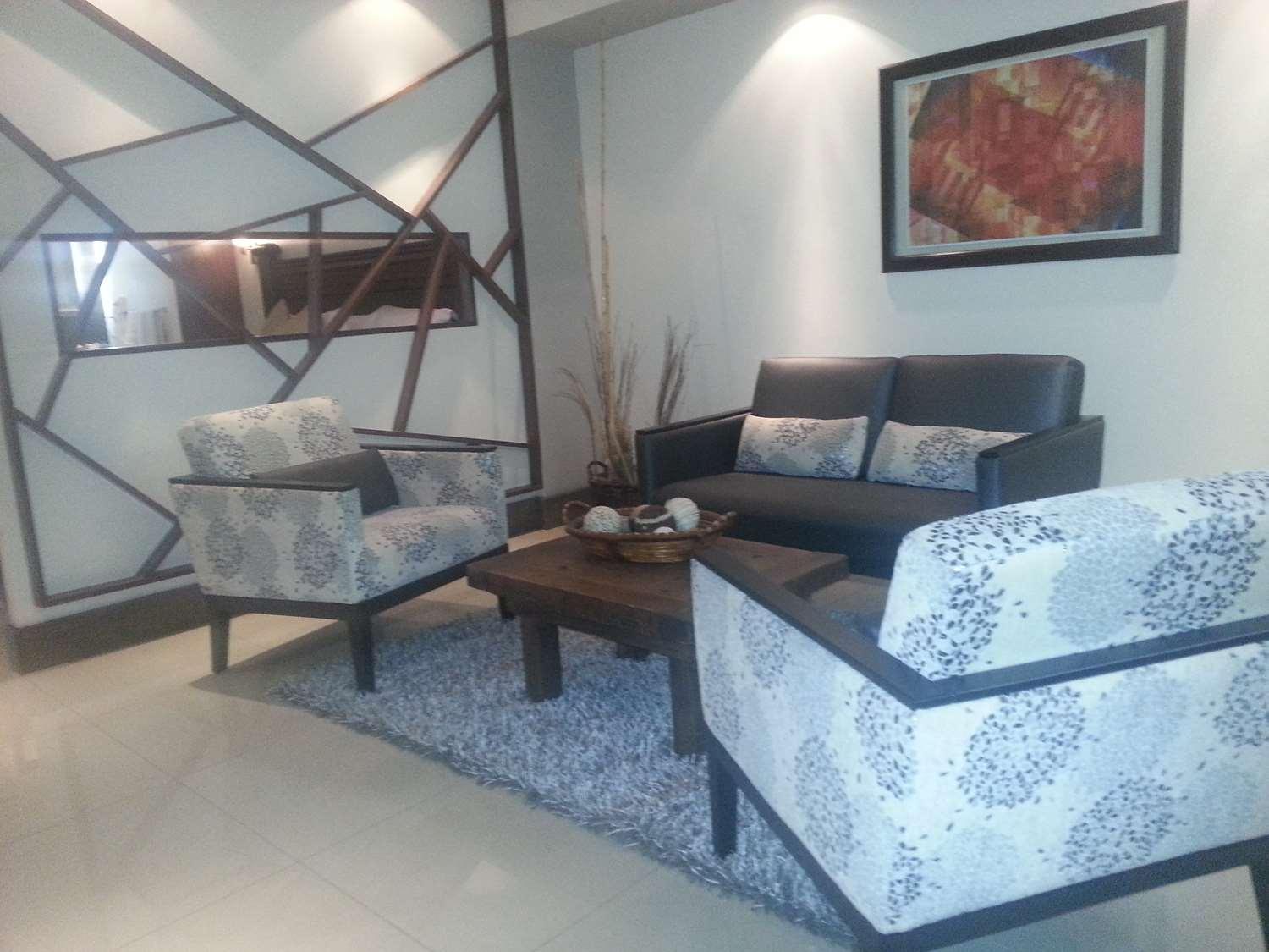 Suite with King Bed - Non-Smoking - Photo 2