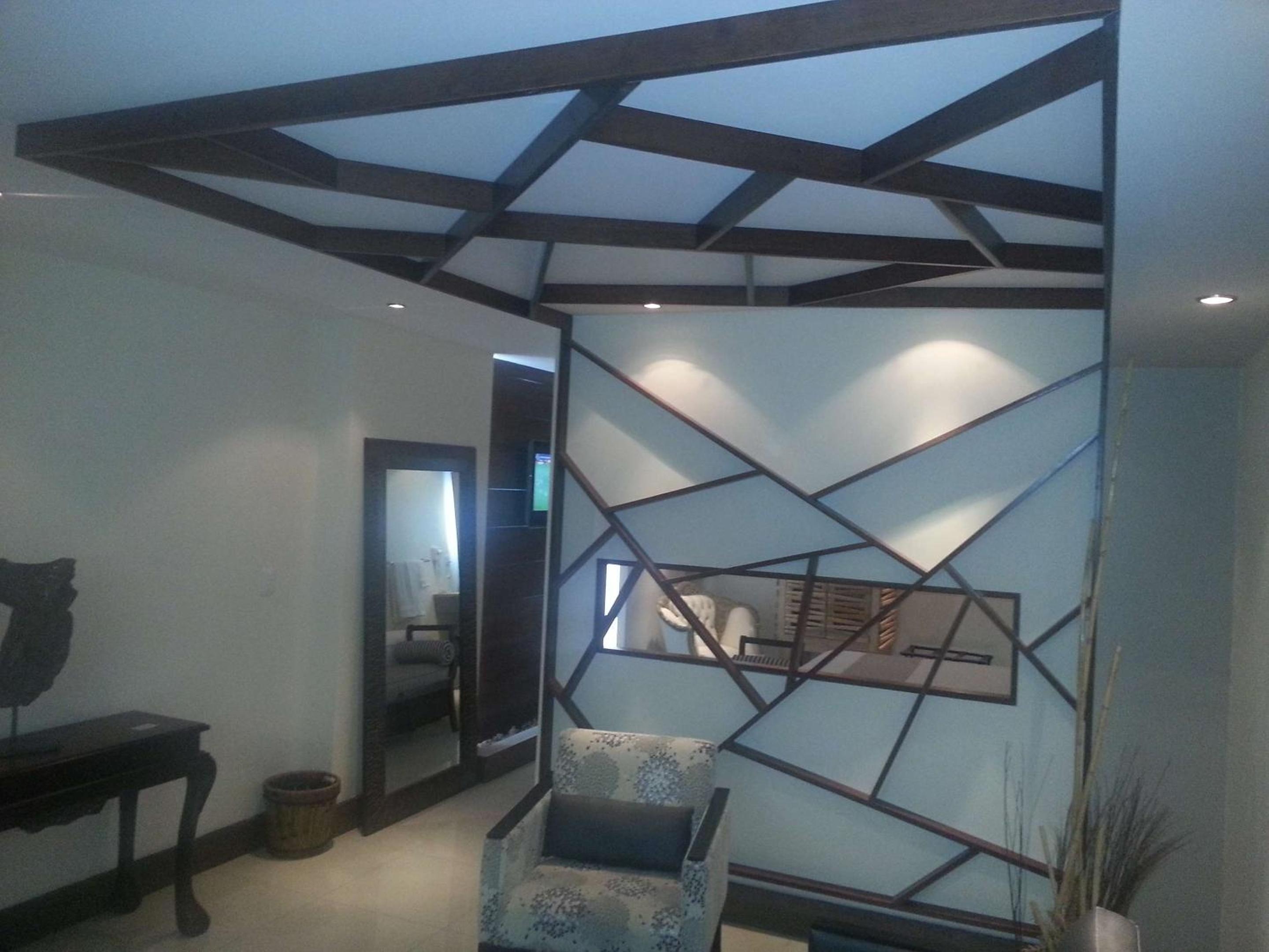 Suite with King Bed - Non-Smoking - Photo 6