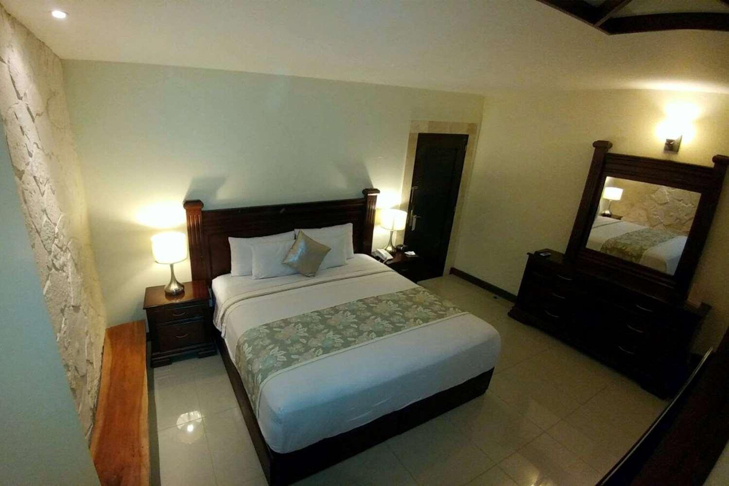 Double Room with Double Bed - Non-Smoking - Photo 6