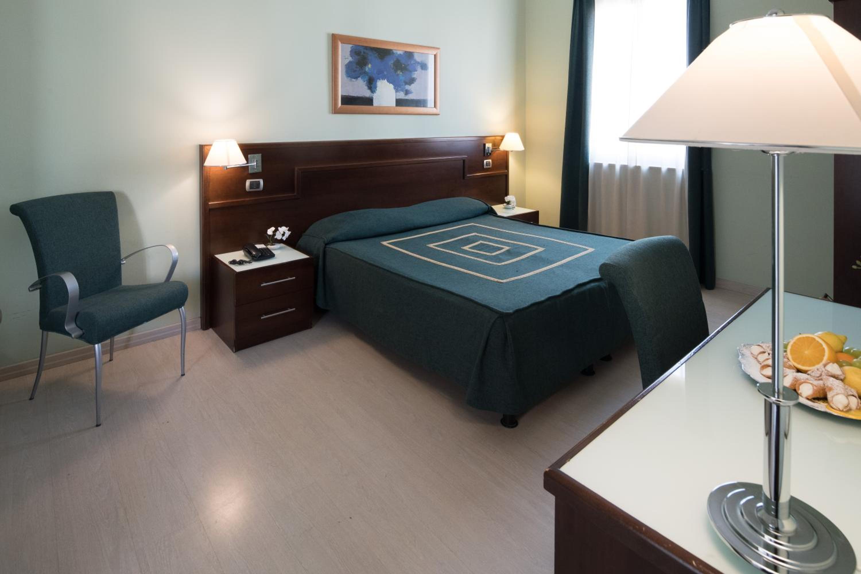 Quadruple Room - Photo 1