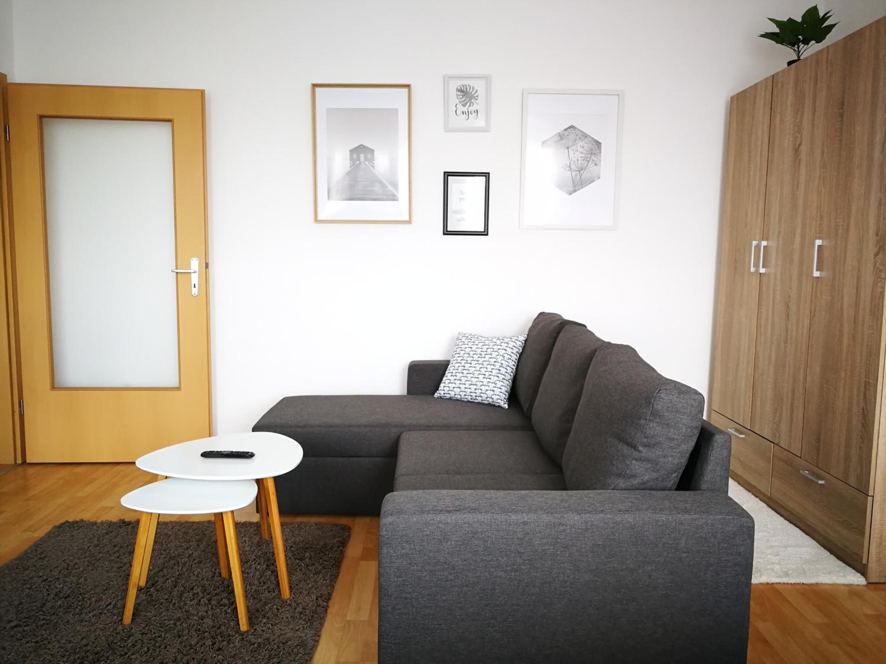 Two-Bedroom Apartment - Photo 3