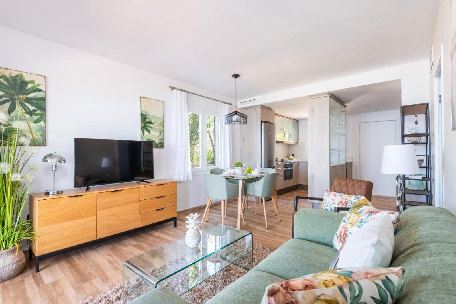 Apartamento de dos habitaciones con vista al mar