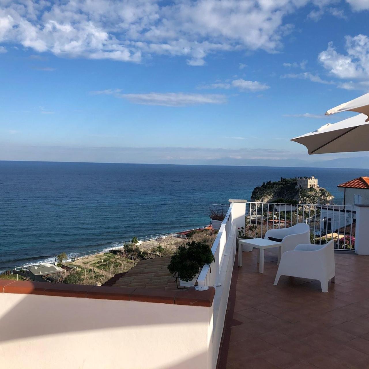 Deluxe Double Room with Sea View