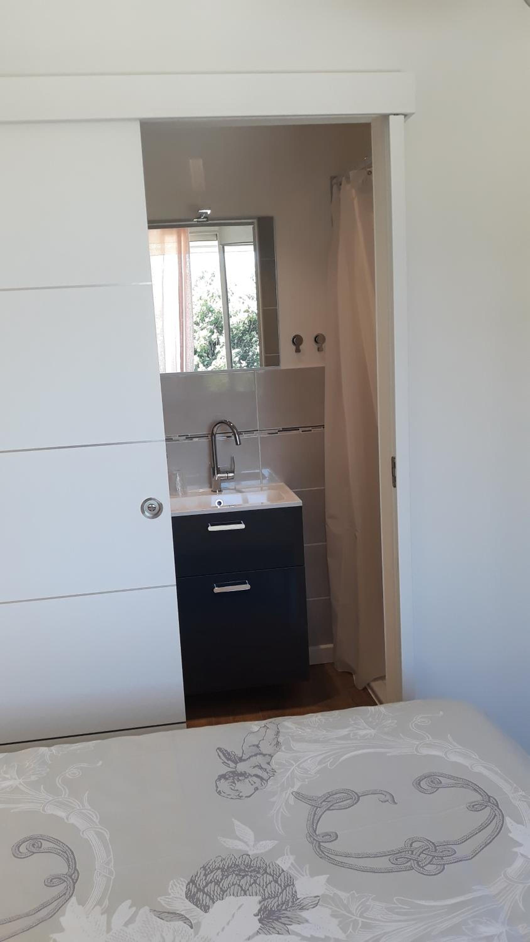 Deluxe Double or Twin Room - Photo 3