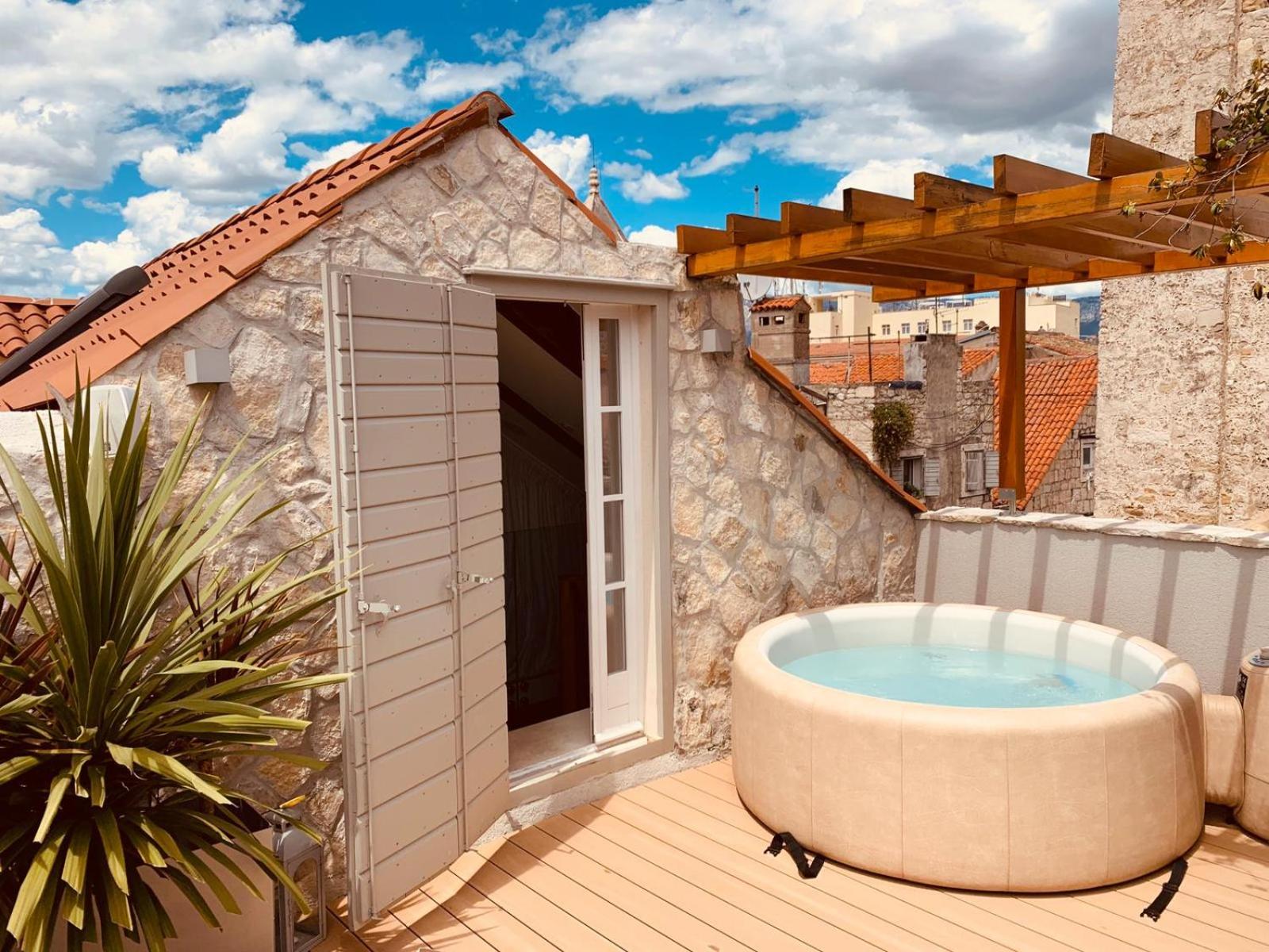 Duplex Apartment with terrace, jacuzzi and sauna - Photo 24